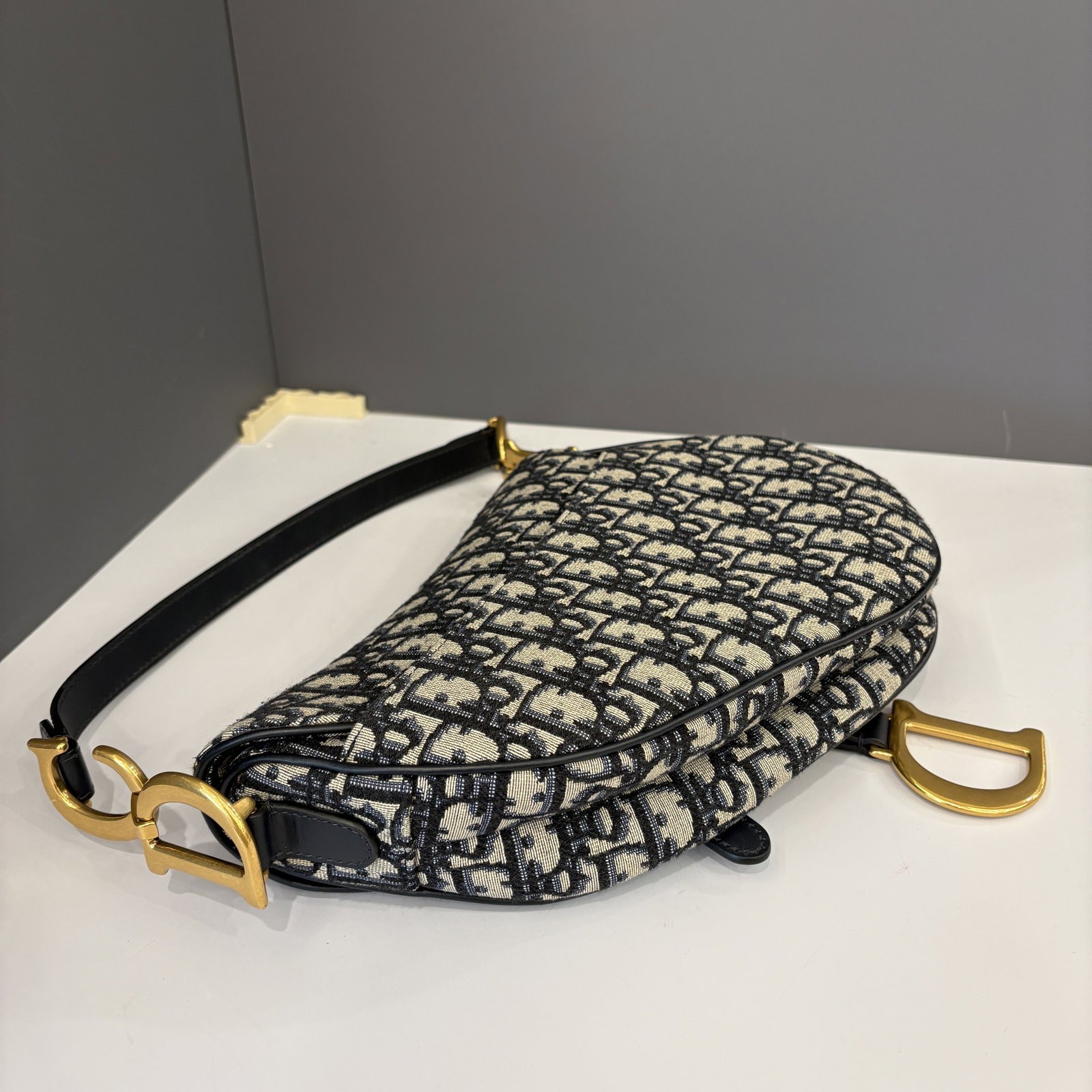 Dior Medium Saddle Bag Beige Navy Oblique (zh052626a3)