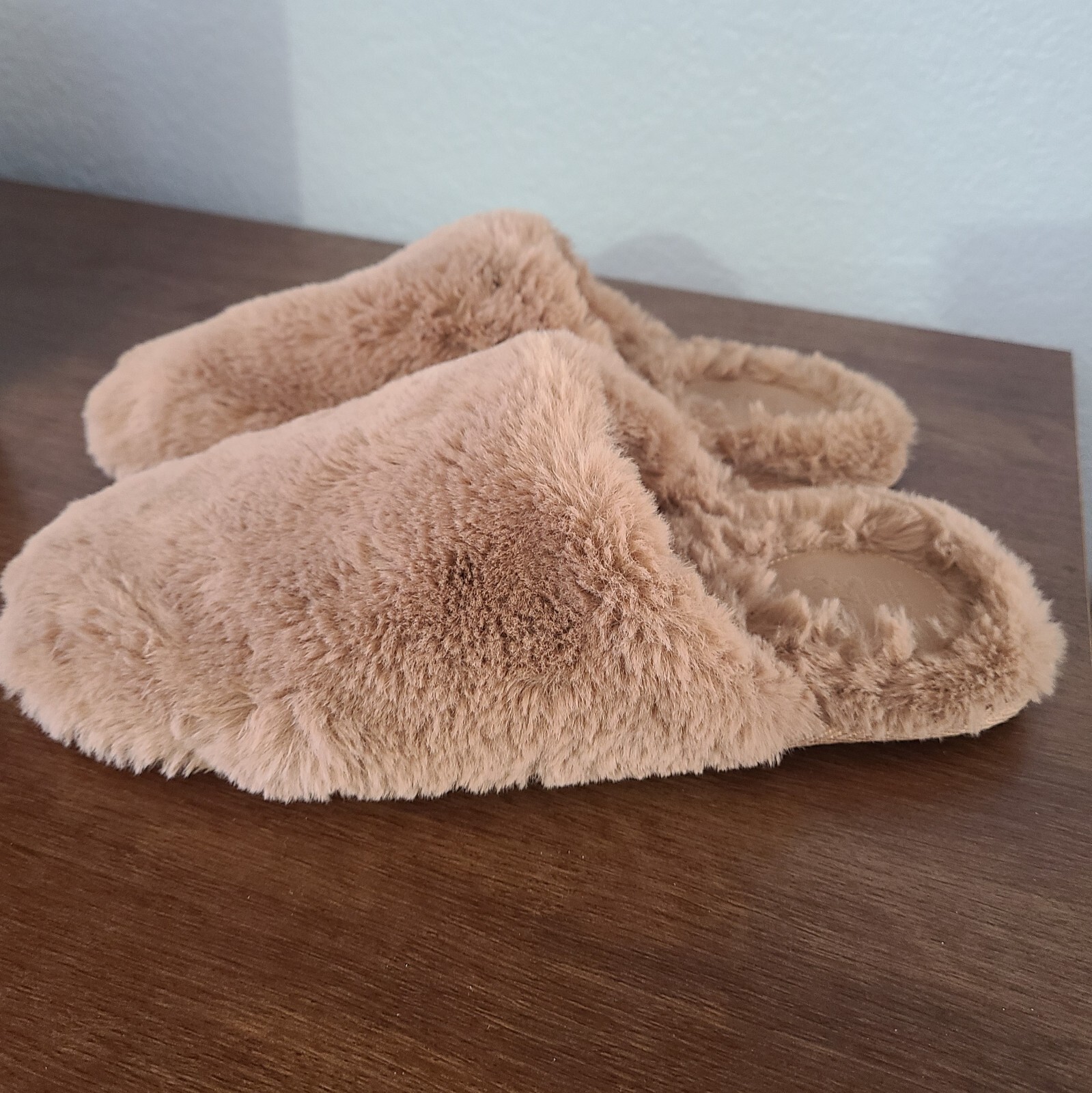 Plush Faux Fur House Slippers Size 9-10 Indoor Outdoor Non Slip Fuzzy Slides
