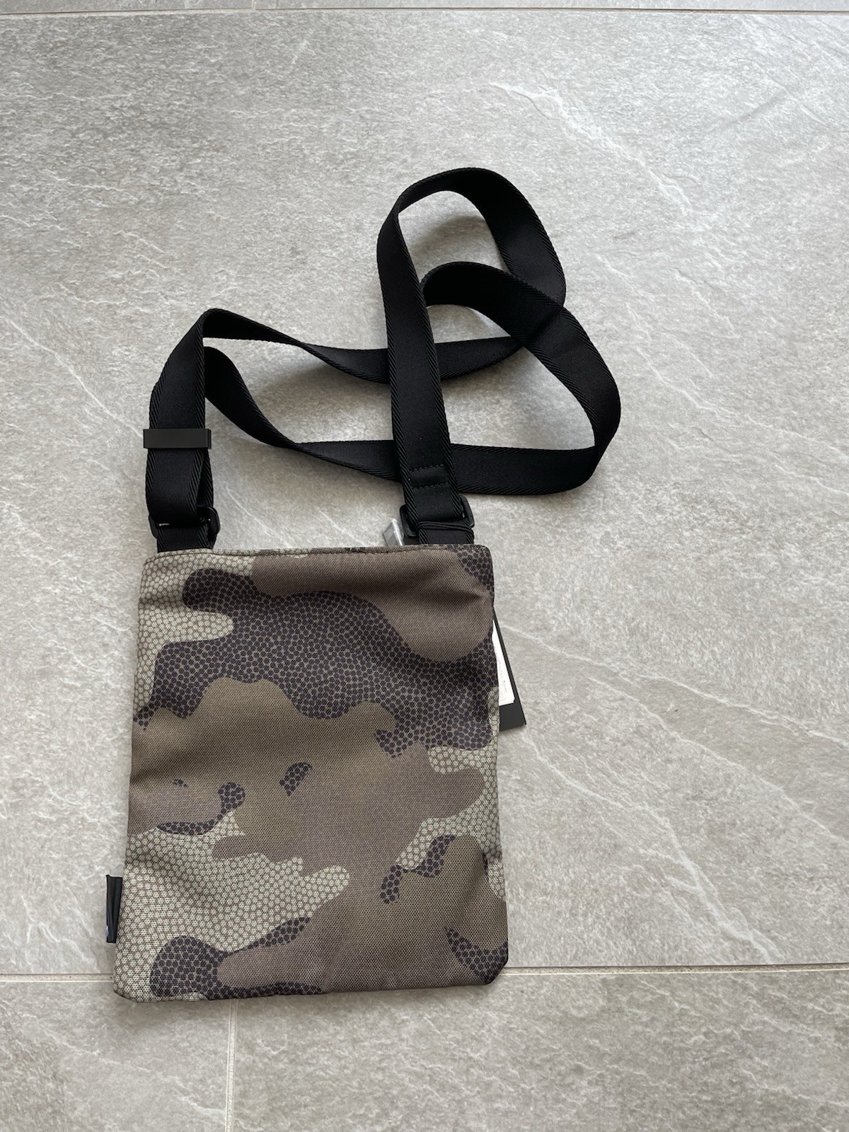 NEW BOSS X NBA ENVELOPE BAG LOGO EMBOSSED GREEN CAMO CROSSBODY 8.75” x 7.5”