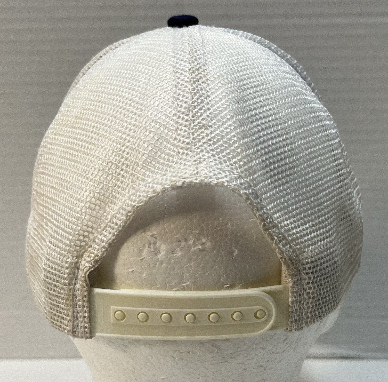 Southern Lure Mesh SnapBack Ball Cap Hat Front Patch Logo Bronco Surfboard EUC