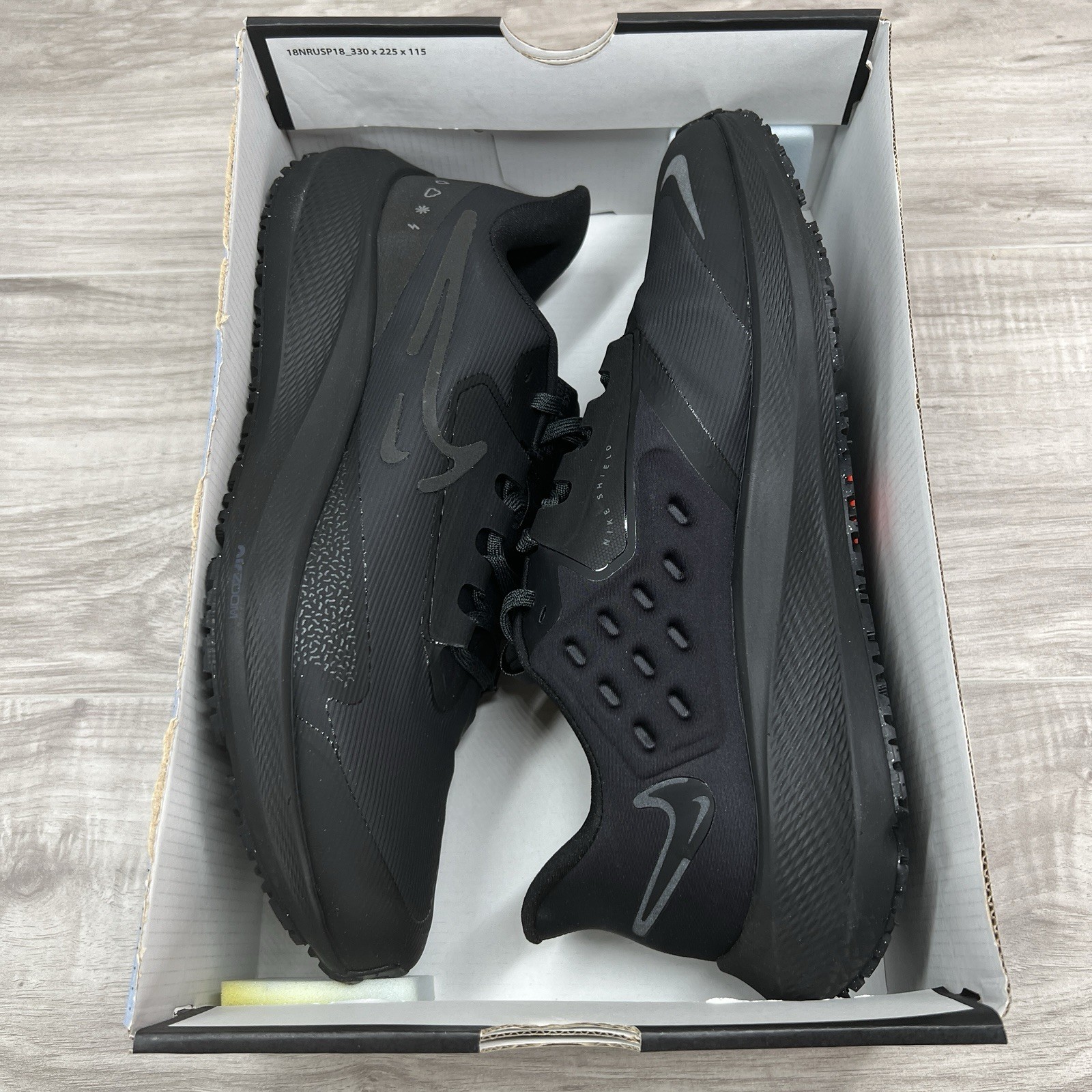 Nike Air Zoom Pegasus 39 Shield Men’s Size 11 Black Athletic Shoes DO7625 001