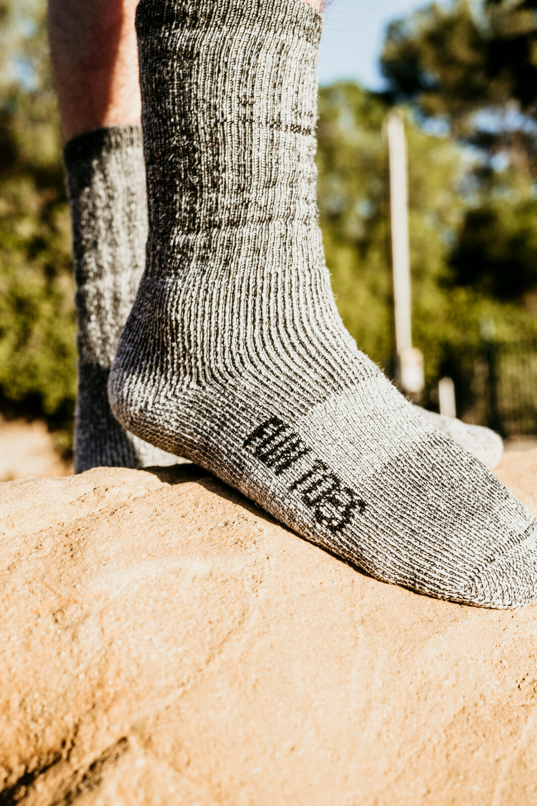 FUN TOES Men’s and Kids 70% Merino Wool Crew Socks 4 Pack Midweight Arch Support