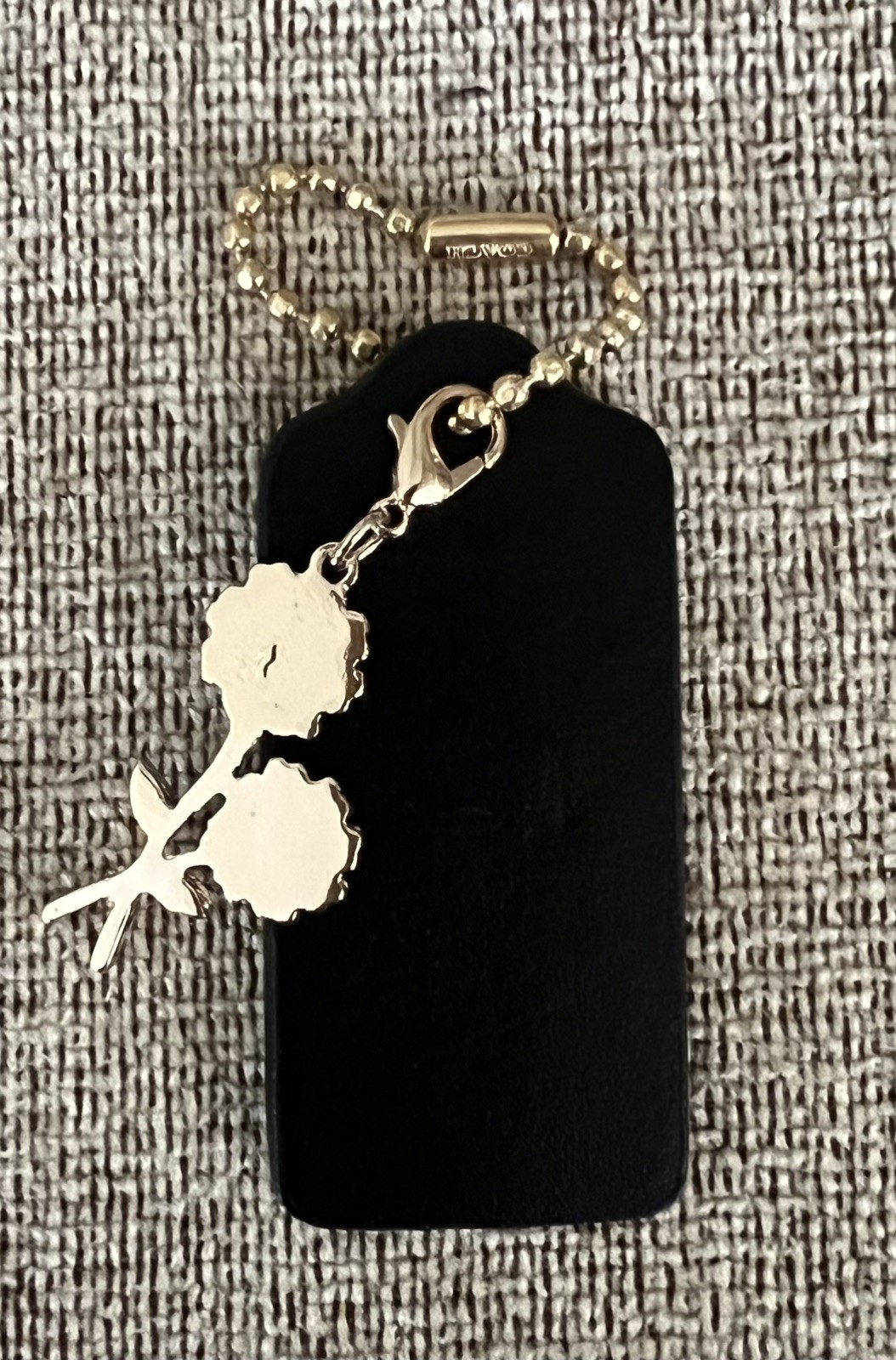 Genuine Coach 2.25” Black Leather Hangtag Double White Daisy Charm New