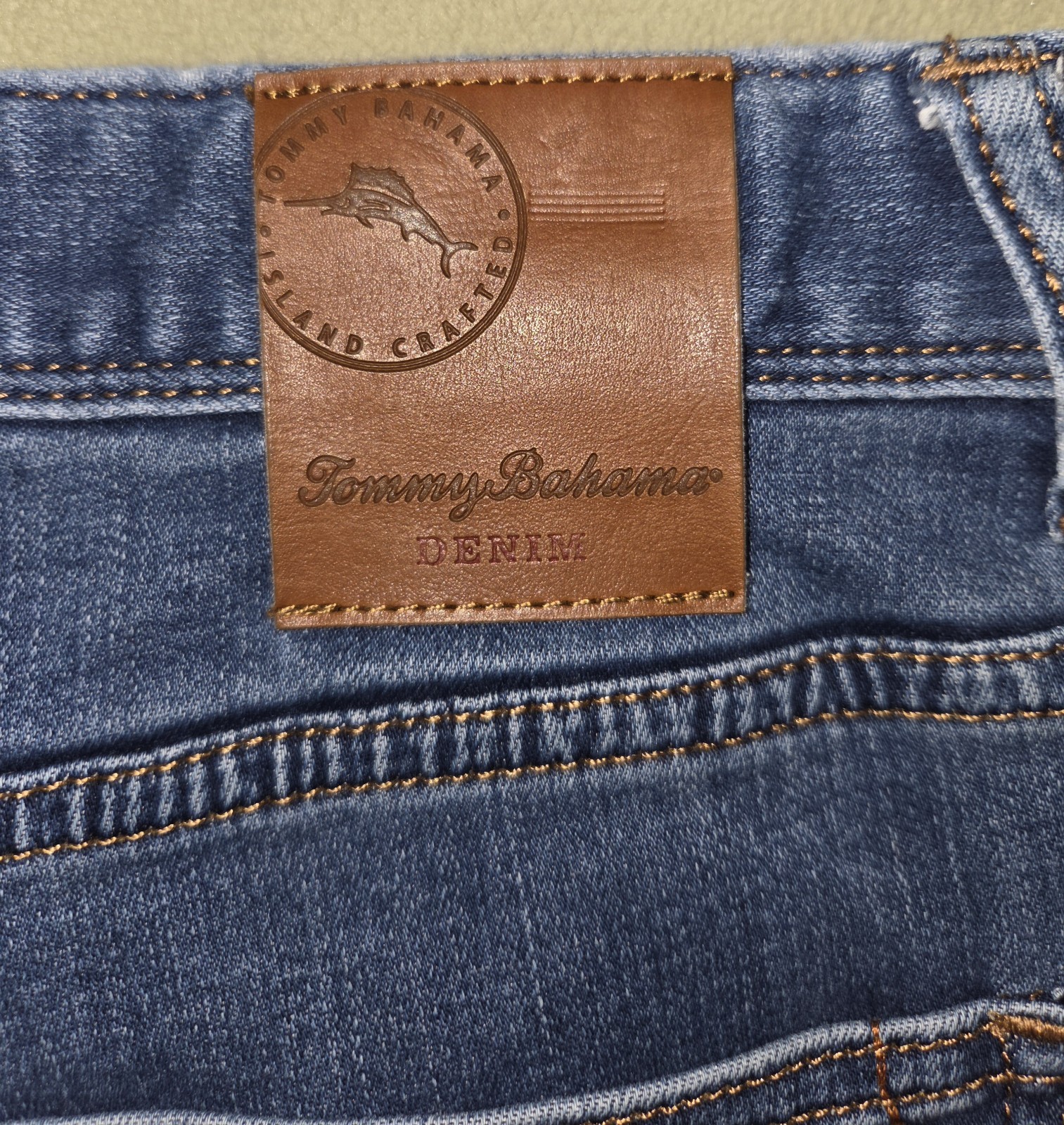 Tommy Bahama Antigua Cove Authentic Jeans – Blue Jeans, 34/32 Men’s Size
