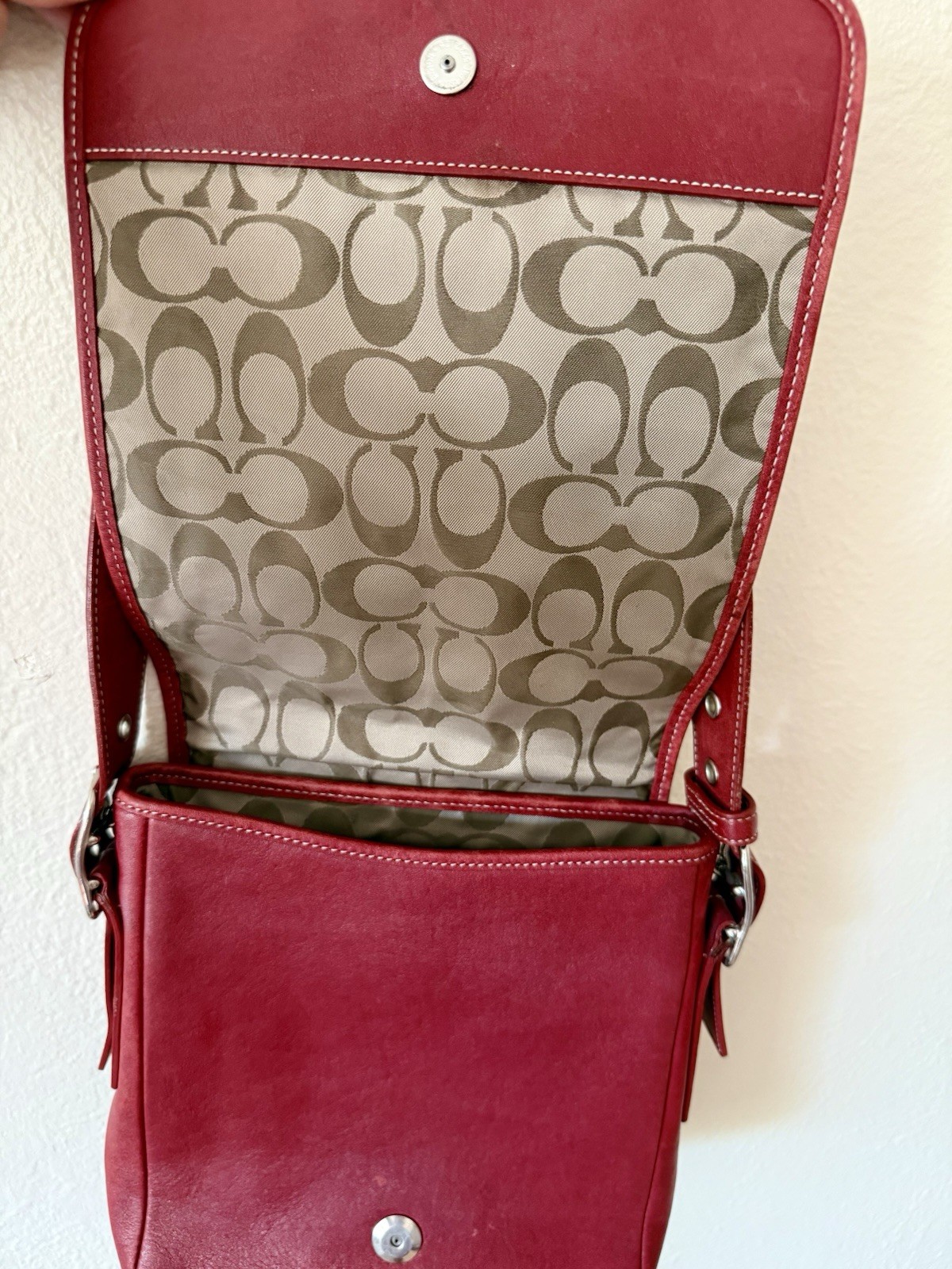 Vintage Coach 2002 red Legacy bag #K2P-9335