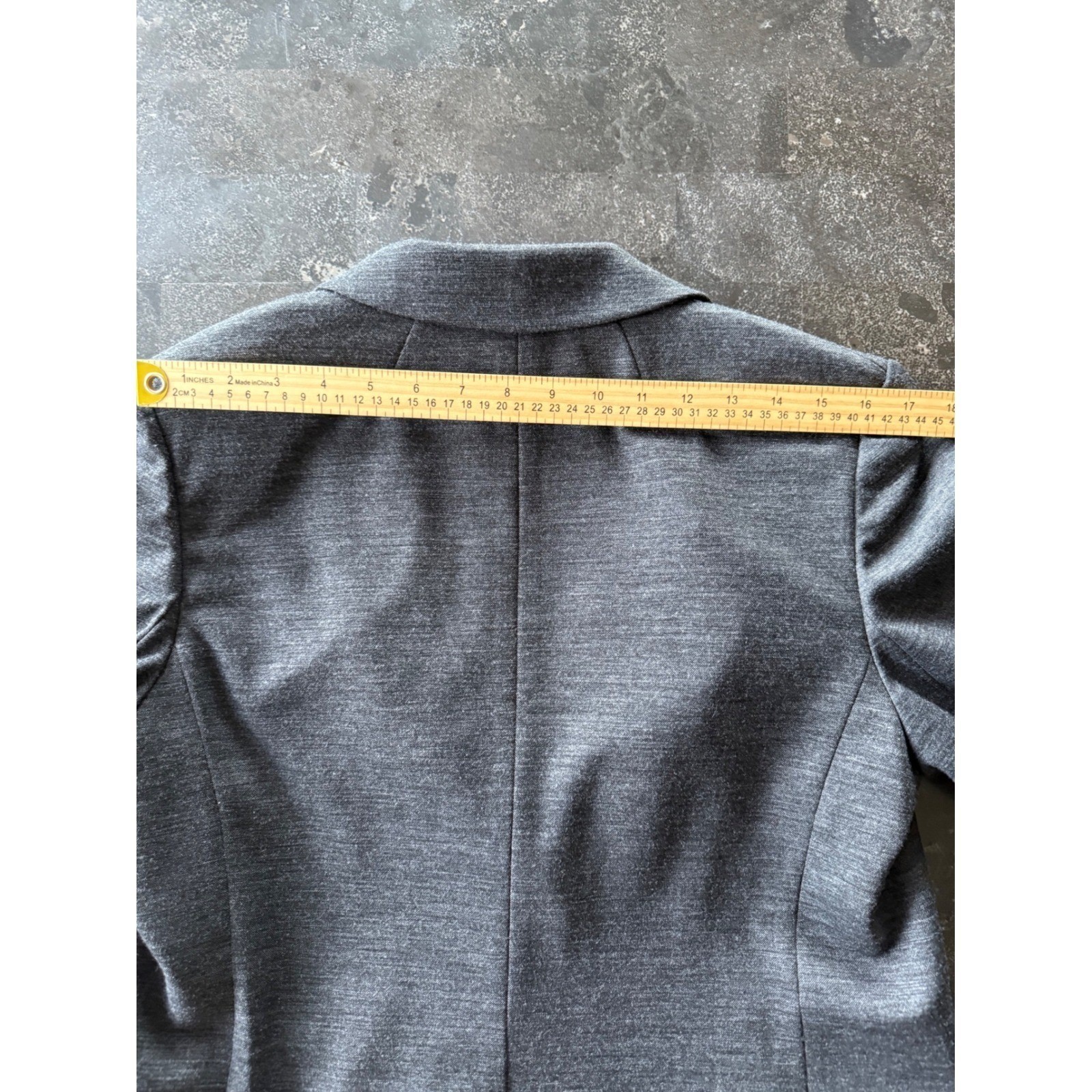Ann Taylor Size 12 Gray Virgin Wool Blend Blazer Modern Classic Business Career