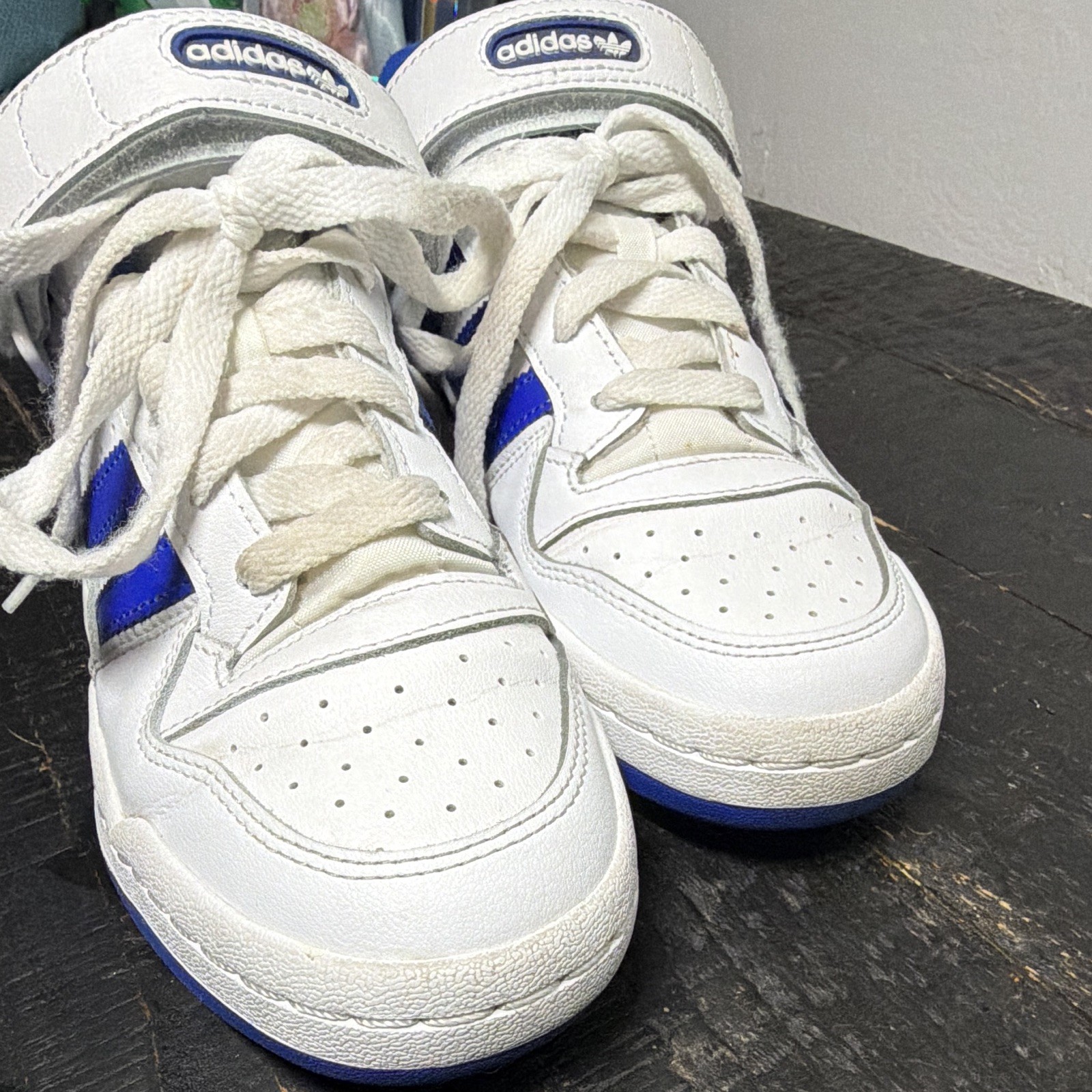 adidas Forum Low White/Royal Blue Men’s Low Top Sneakers Lace Up FY7756