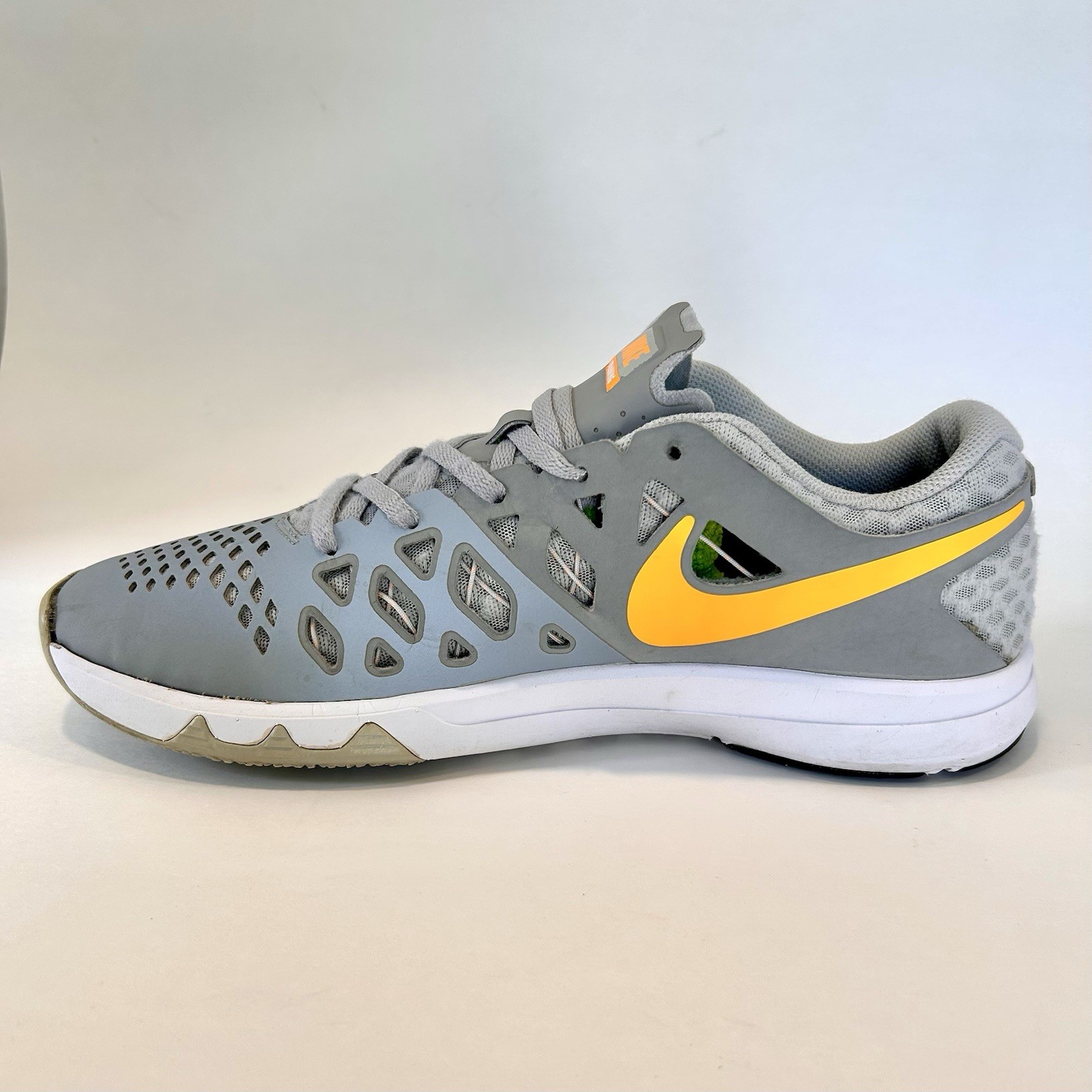 Nike Train Speed 4 Men’s 10.5 Gray Orange Training Shoes 843937-003