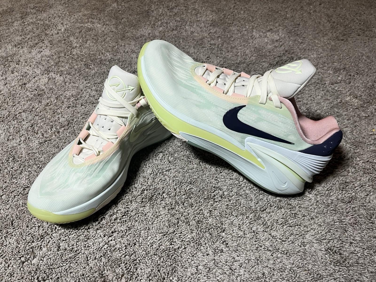 Nike Shoes Mens Size 10 Gt Cut 2 “Better You”Rare Green Pink Basketball Sneaker