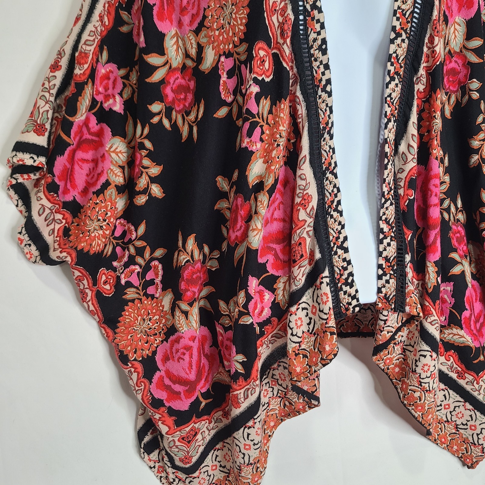 Vtg 90s Y2K Angie Colorful Lightweight Oversized Relaxed Shawl Roses Floral Lg