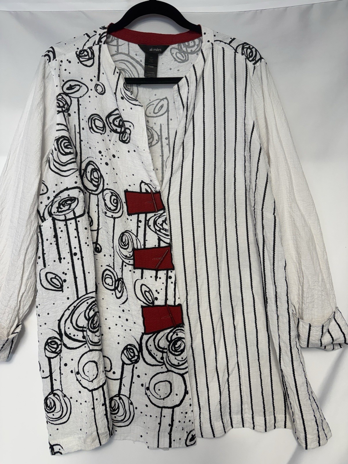 Ali Miles White Black Red Toggle Button Tunic Top Boho Artsy 1X