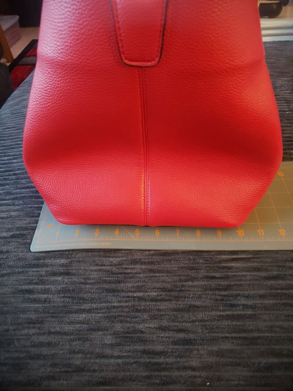 Joy SUSAN 100% Vegan Leather Hobo / Satchel Womens Purse NWOT Red