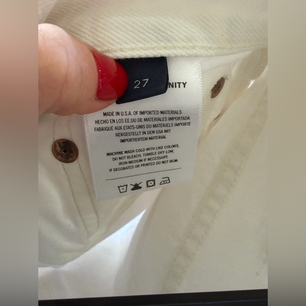 🤍 CITIZENS OF HUMANITY “Annabelle” Cutoff White Denim Shorts – Size 27 🤍