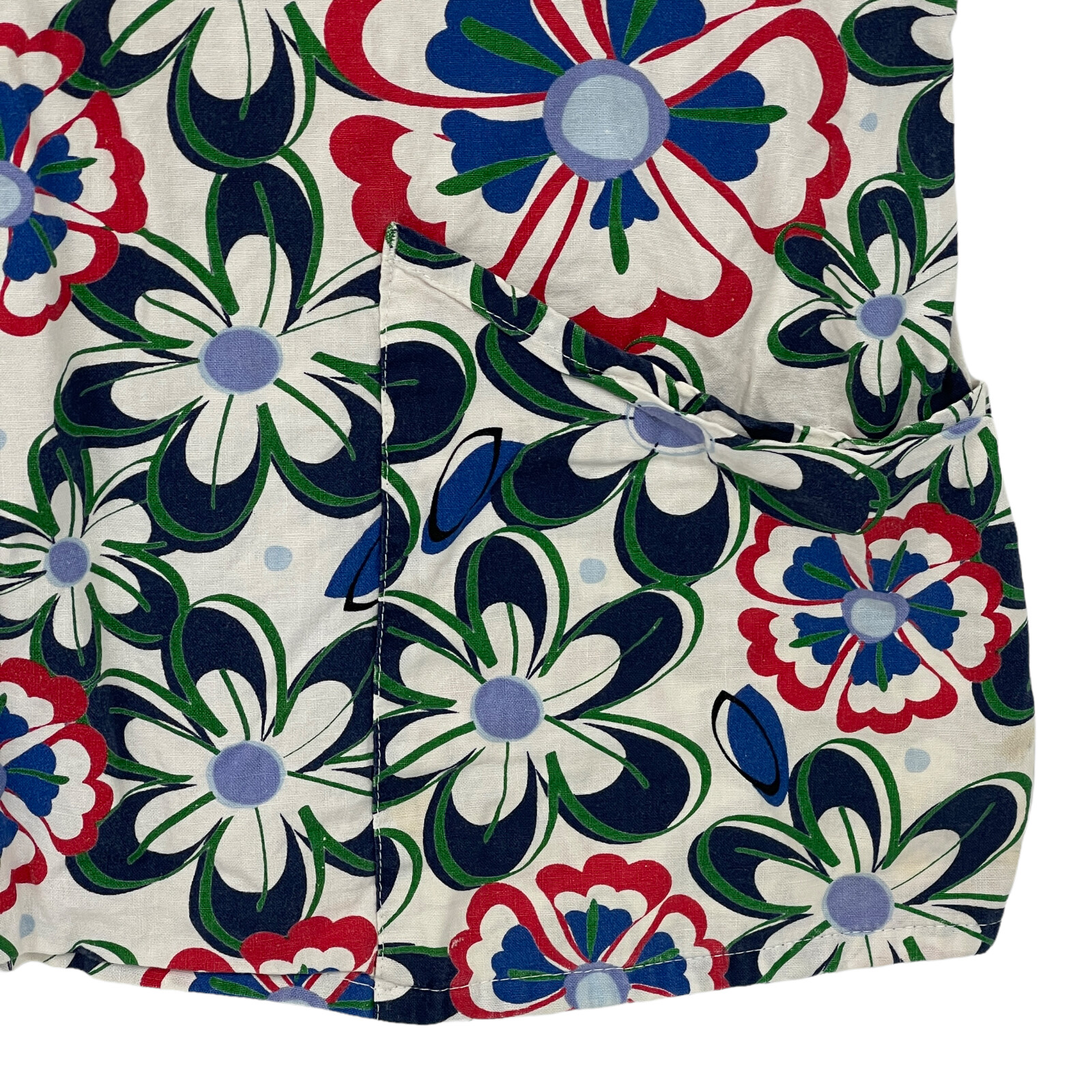 Dickies Scrub Top Womans Size S White With Multi Color Flowers Has Pockets