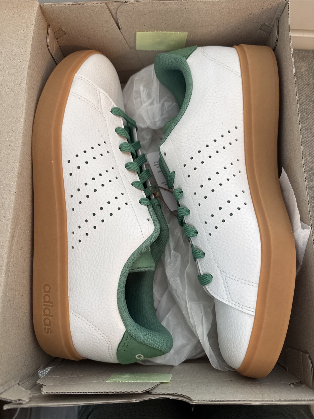 Size 11 Men’s Adidas Advantage 2.0 White Preloved Green Gum Sneakers IG9172