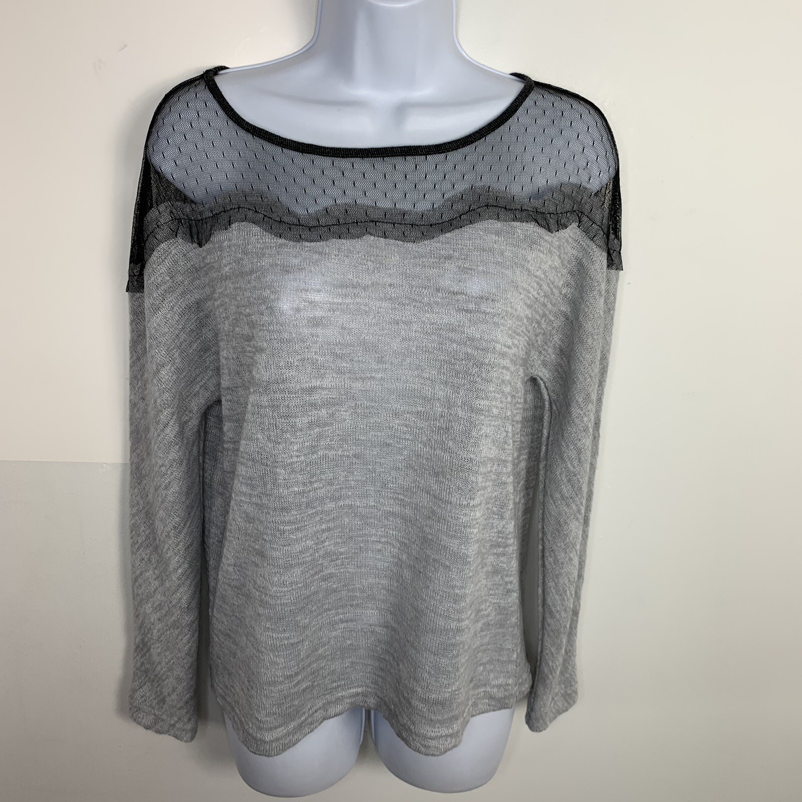 Haoduoyi Top Sz M Gray Knit Lace Sheer Yoke Long Sleeve Lightweight Pullover