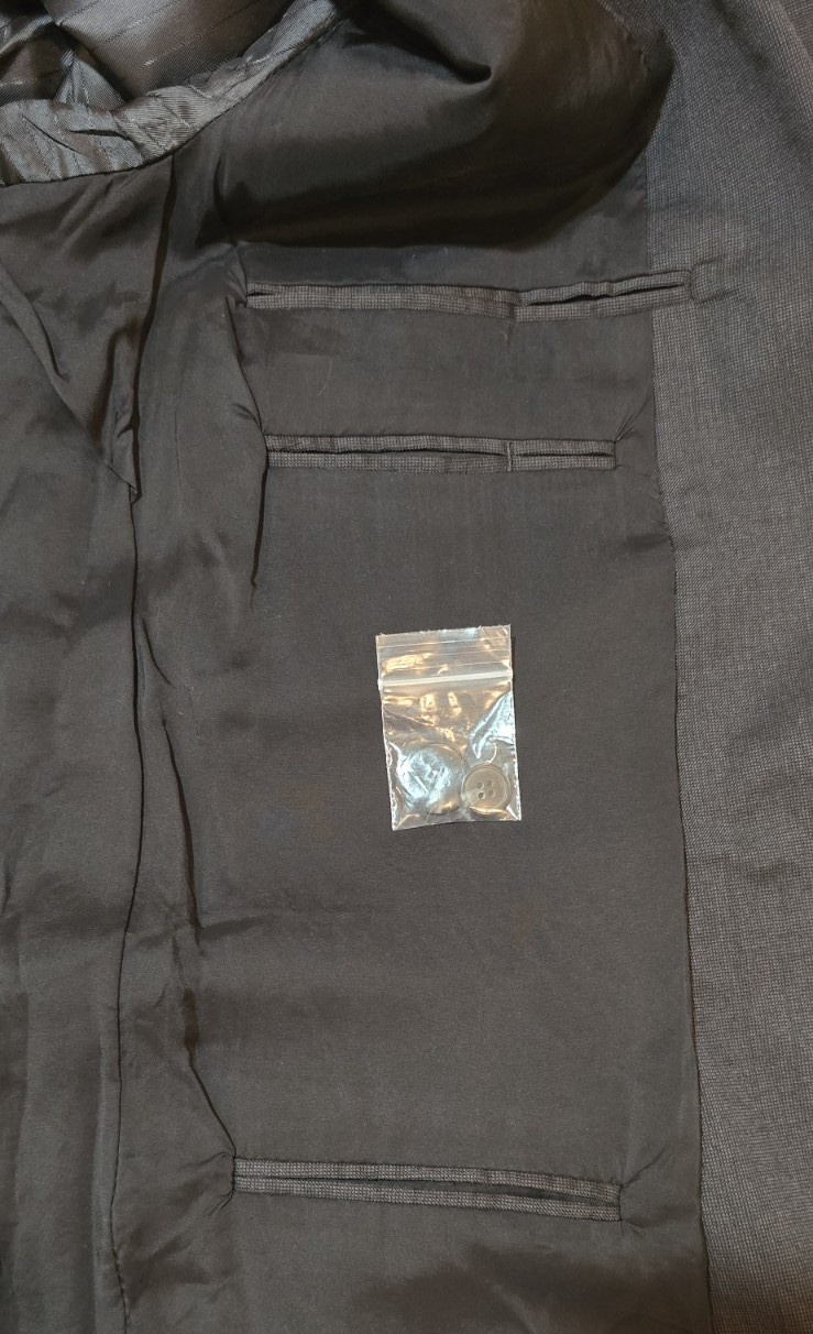 Jos. A. Bank Traveler’s Collection 44 L Wool Charcoal Black Sport Coat Sharp!