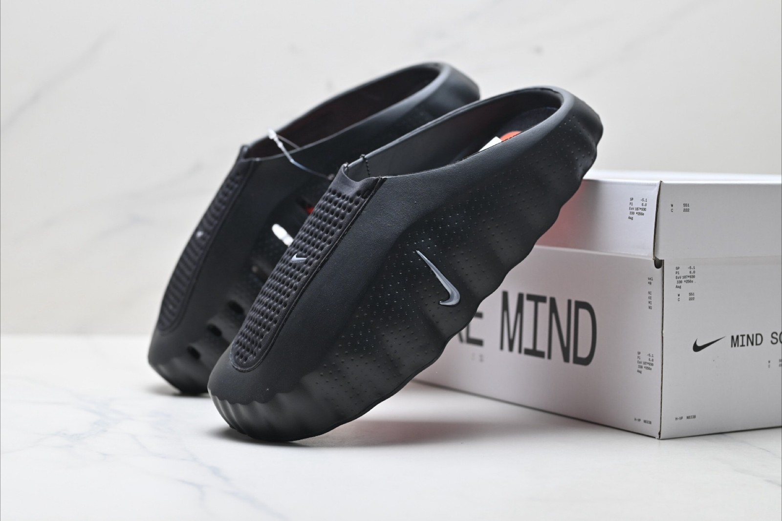 Mind 001 Black HQ4307-001 Men Size