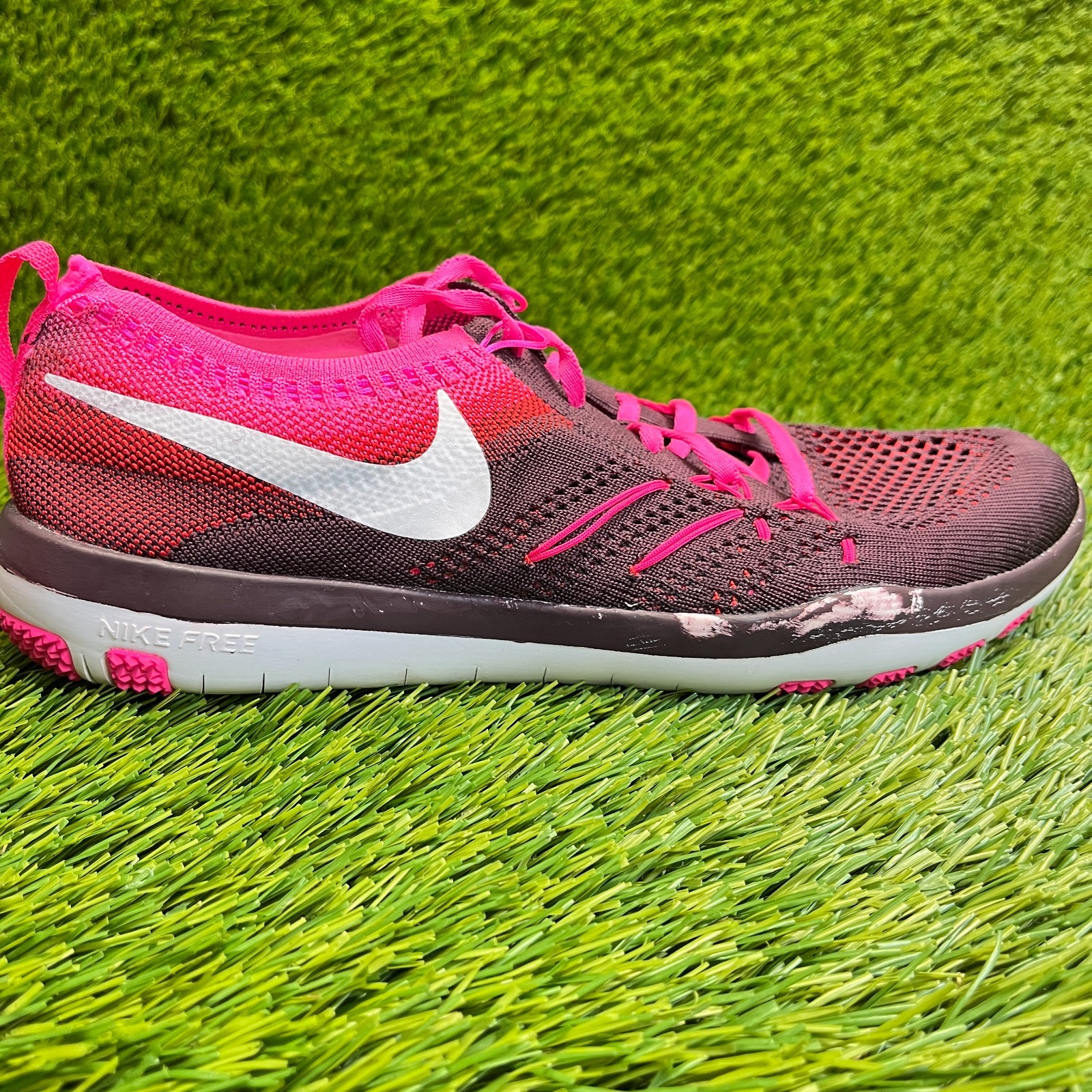 Nike Free Focus TR Flyknit Womens Size 8 Burgundy Pink Running Shoes Sneakers