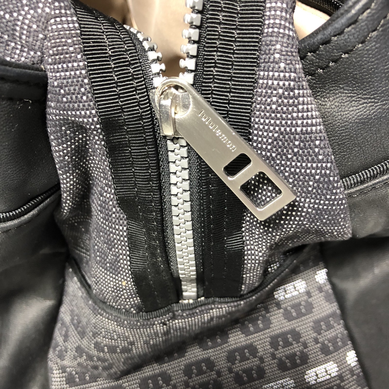 EUC Lululemon Om The Day Bag Black Reflective