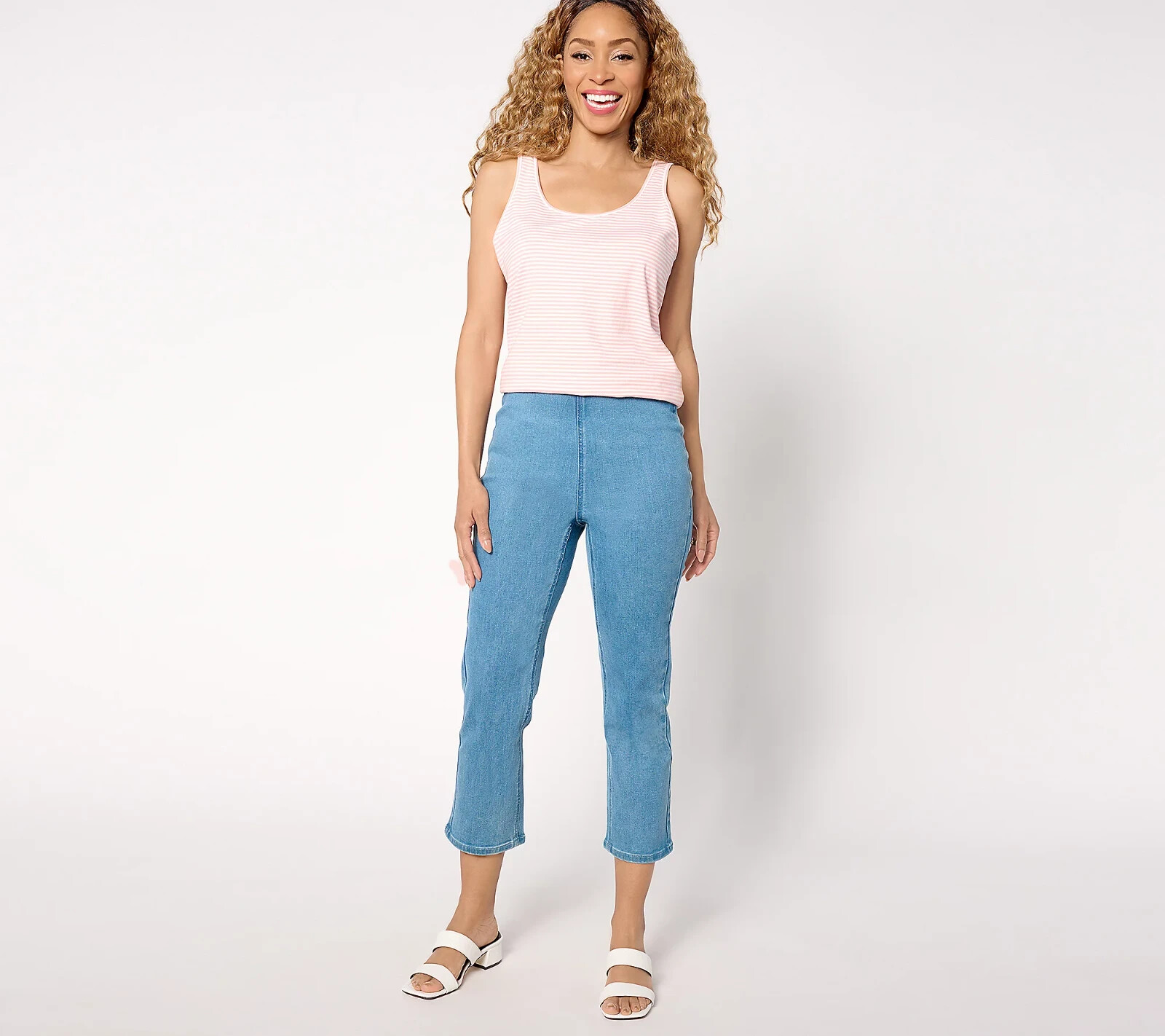 Denim & Co. Woman’s Signature Regular Perfect Flex Cropped Jeans- Womens A649272