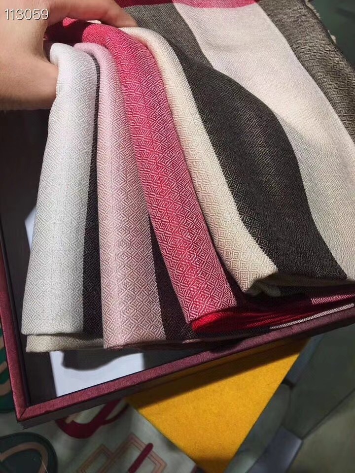 BURBERRY SCARF SHAWL AUTHENTIC 100% CASHMERE BEIGE BROWN BLACK CLASSIC LOGO