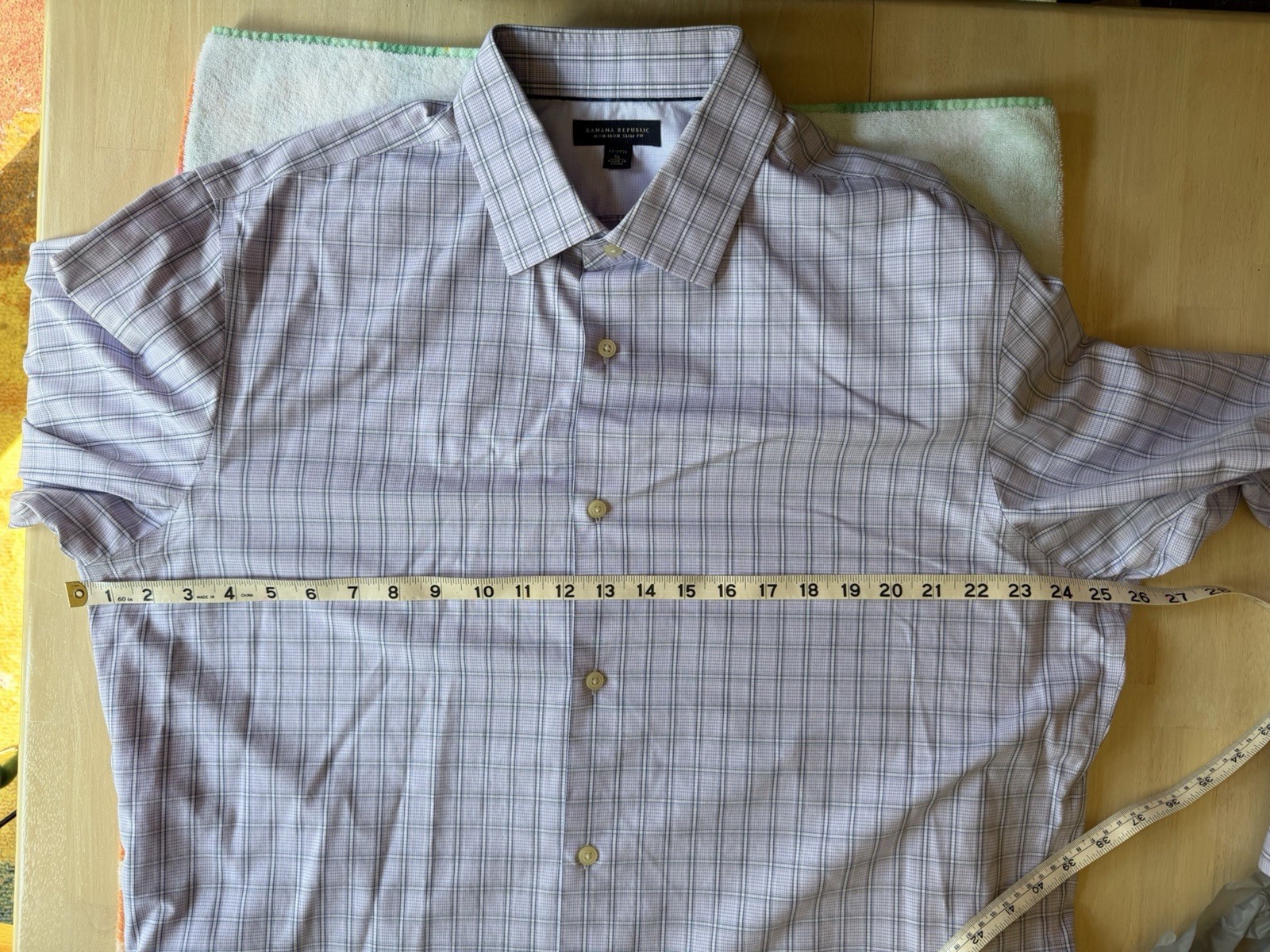 Banana Republic Non Iron Slim Fit Size 17-17.5 XL Button Up Shirt Light