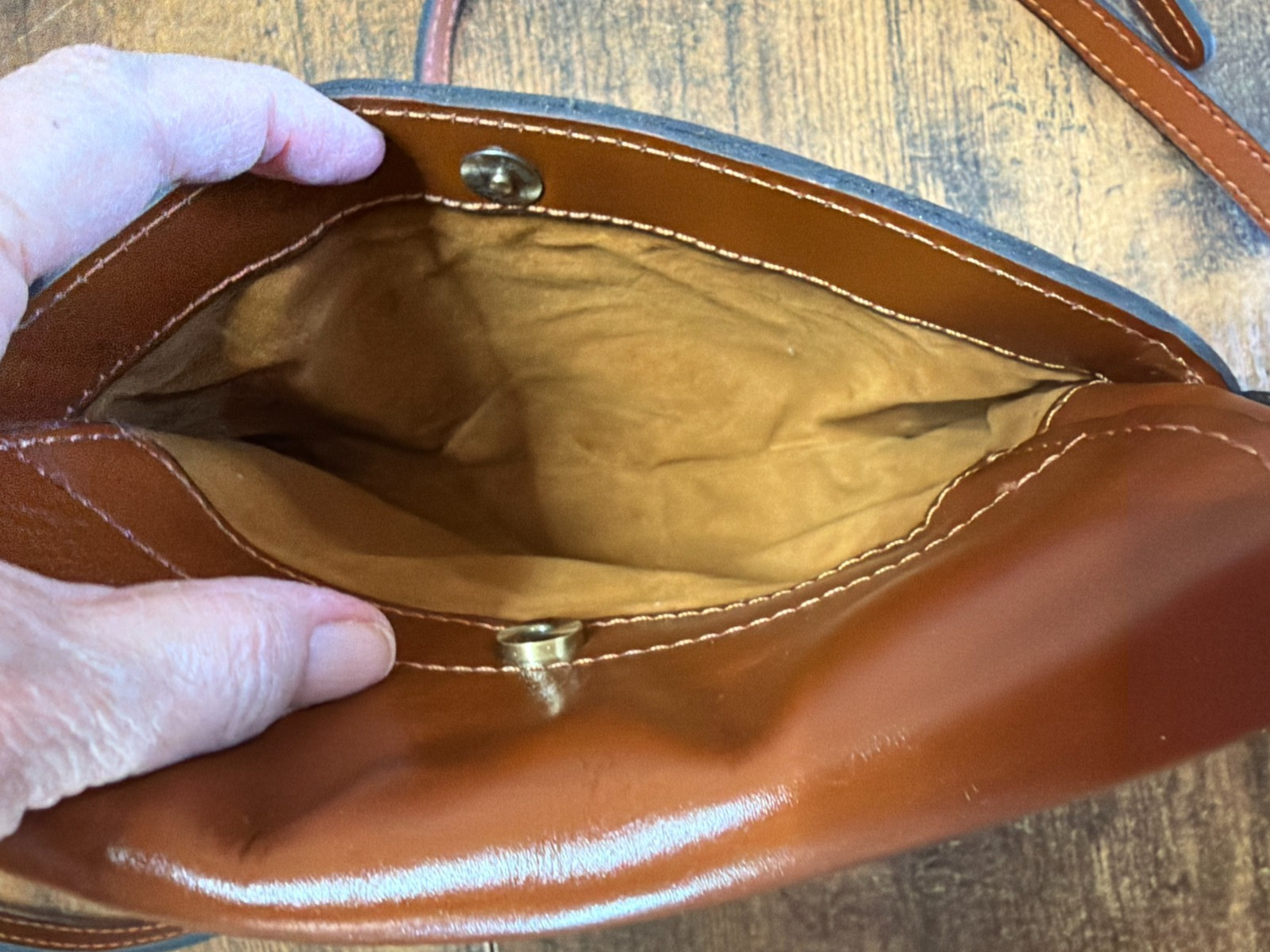 Patricia Nash Corfu Cognac Leather Crossbody Bag ~ New Without Tags.