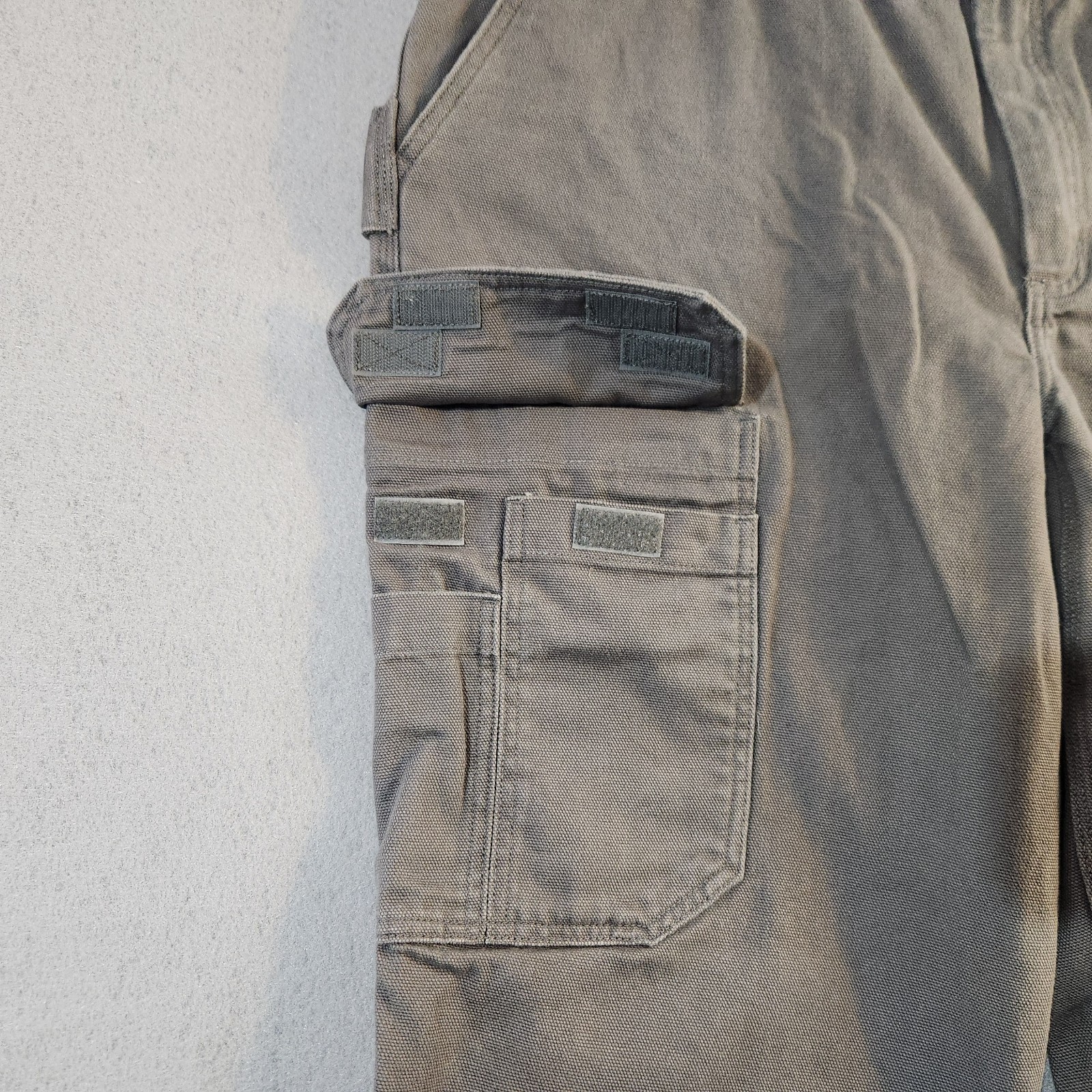 Duluth Trading Fire Hose Ultimate Cargo Pants Mens 42X30 Gray Heavyweight Gusset