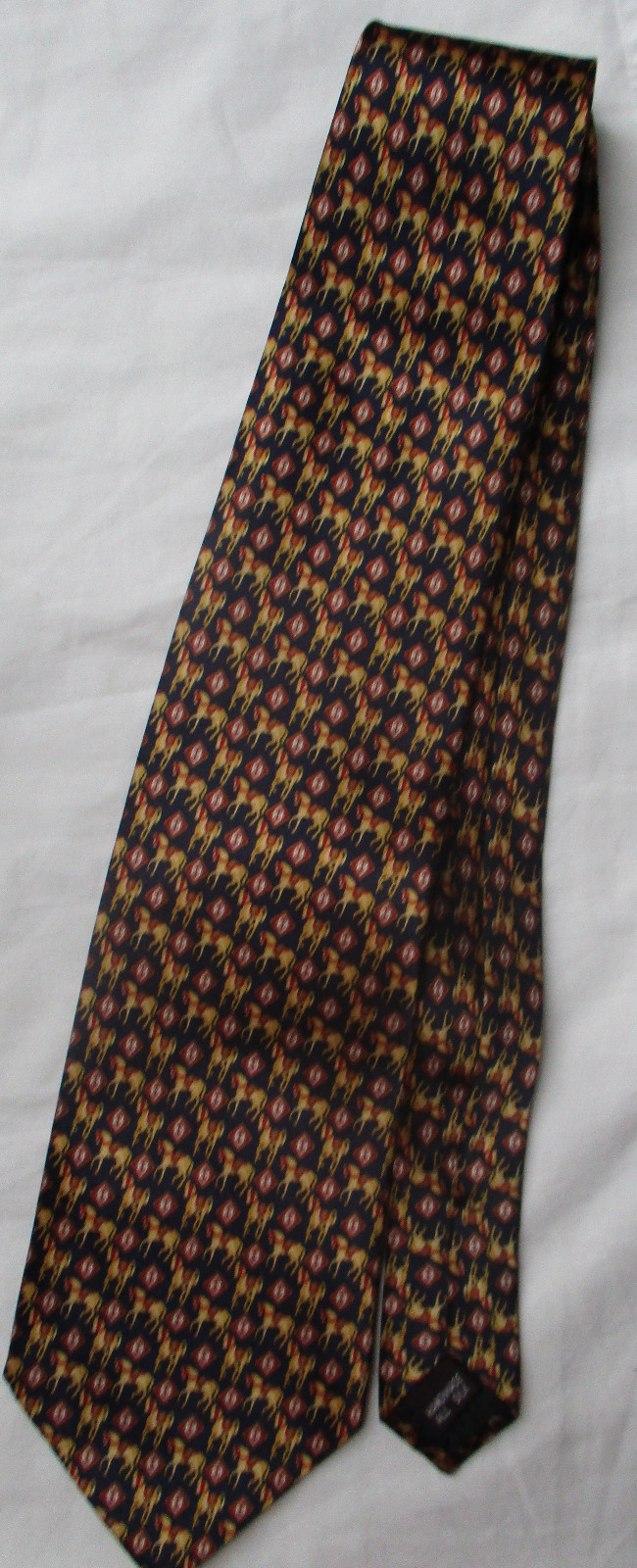 MUSEUM ARTIFACTS HORSES SILK TIE