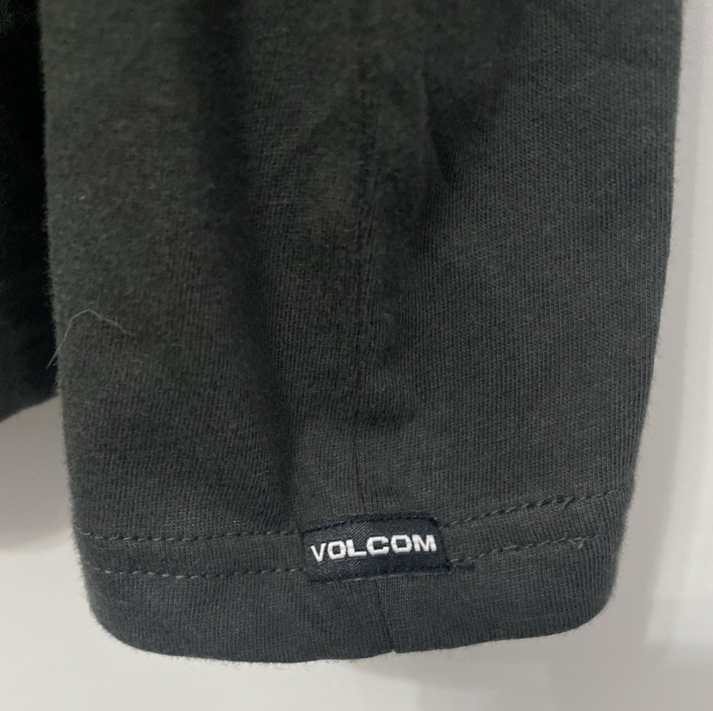 Volcom Stone Organic Cotton Black T-Shirt Twisted UP SST R$32.00 Sz L Cotton
