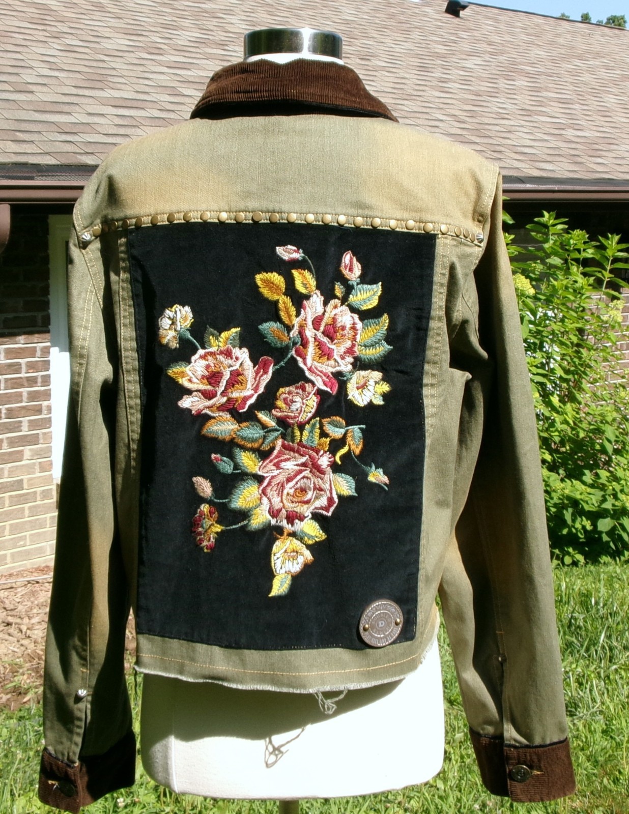 Double D Ranch Distressed Embroidered Giddy Up Work Jacket NWT $350 Large