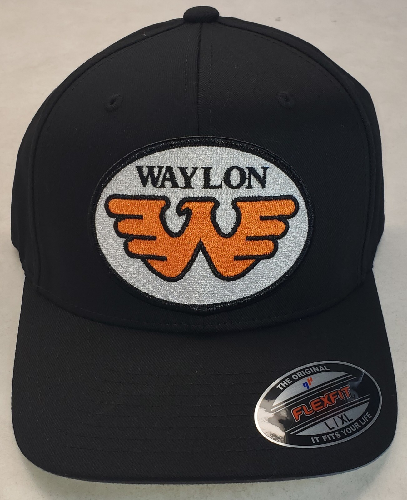 WAYLON JENNINGS Patch Flexfit Hat / Black – L/XL 7 1/8″ – 7 5/8″