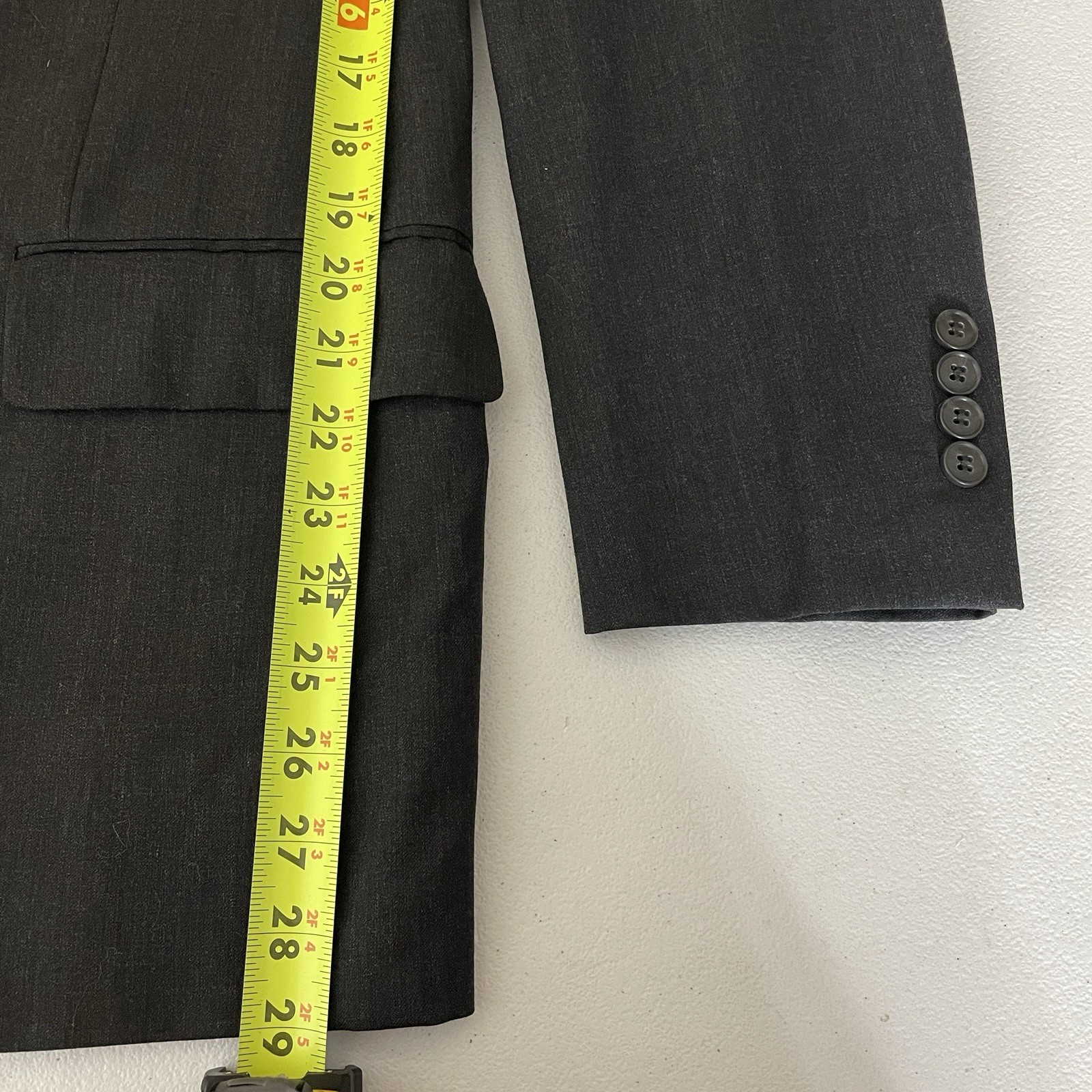 Axcess 2 Piece Suit Mens 40R 32×30 Dark Gray Solid 100% Wool Three Buttons Pants