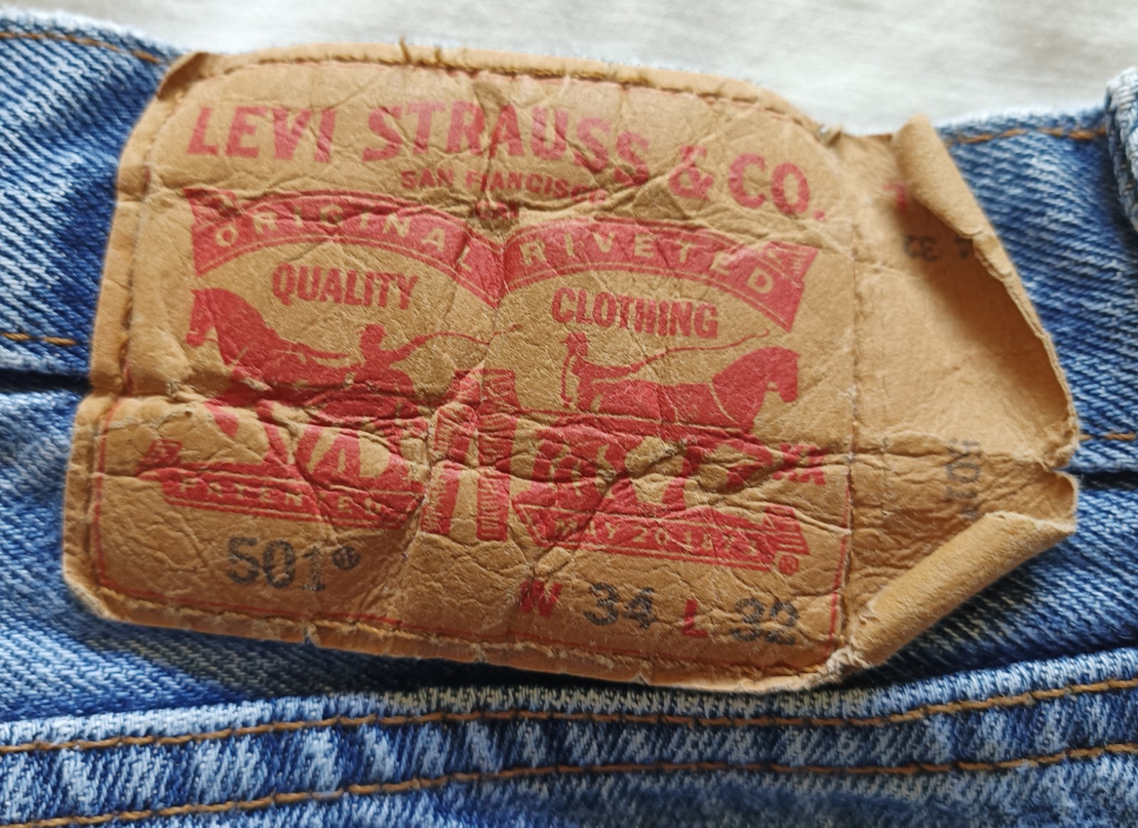 Levis 501s Mens W34 L32 Medium Blue … (9)