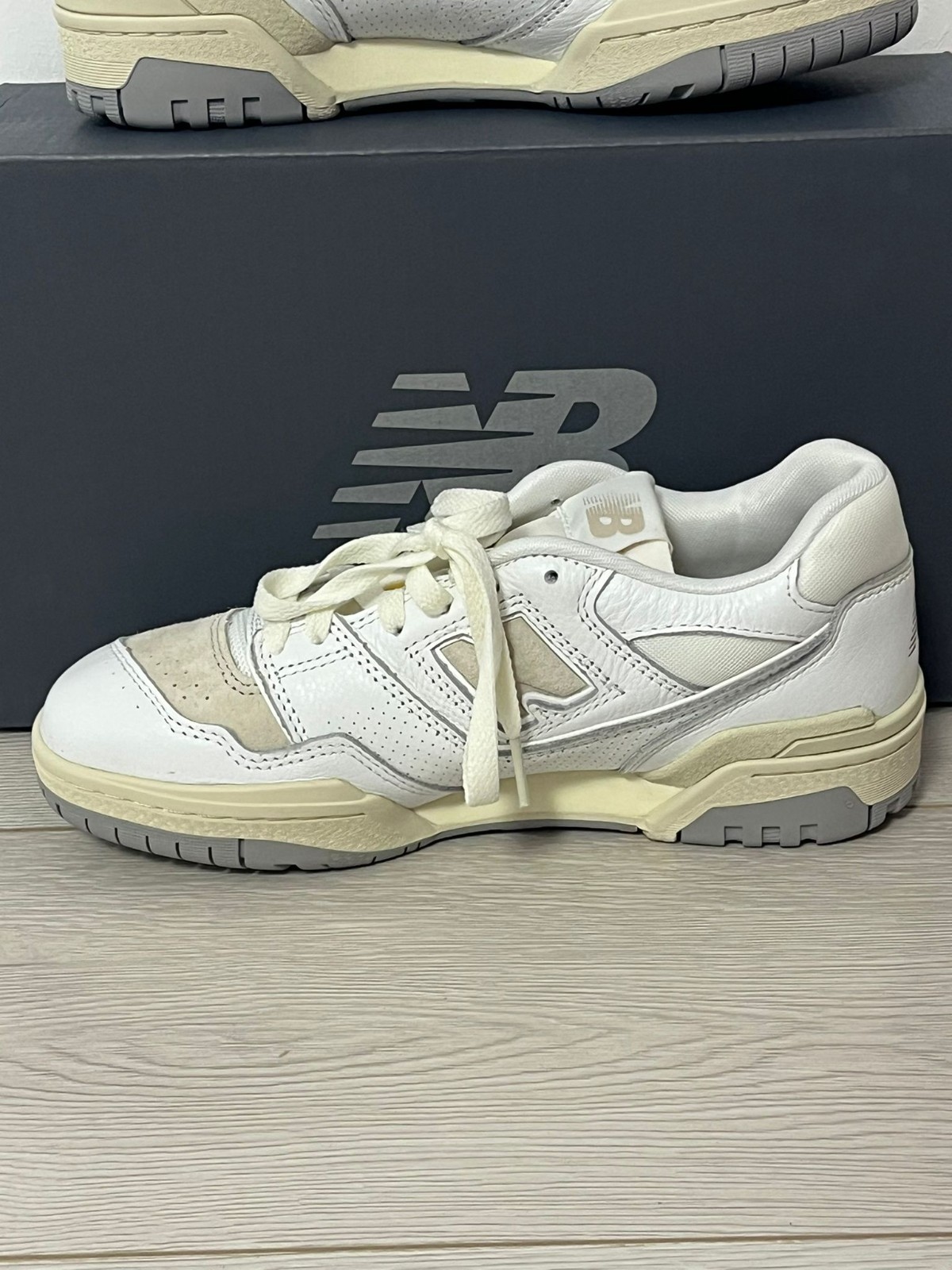 Size 5.5 – New Balance 550 White Timberwolf