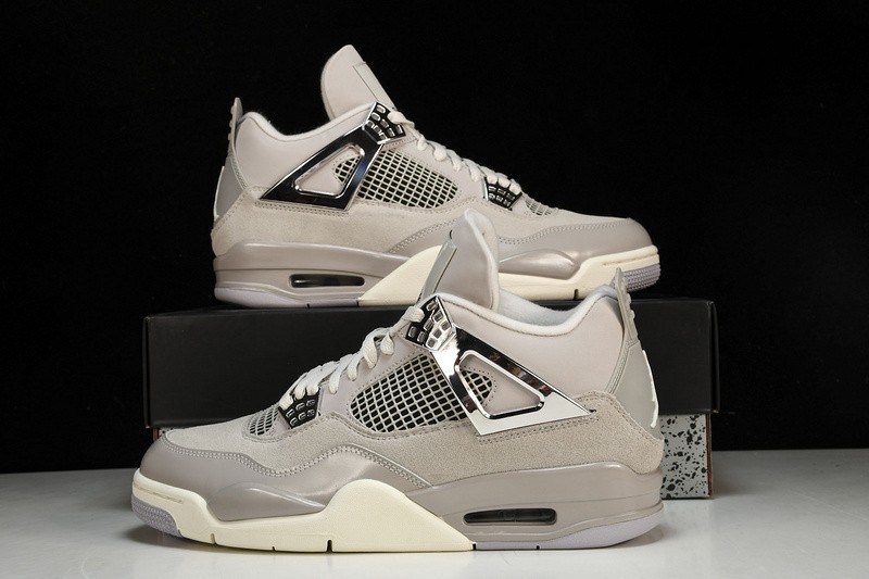 AQ9129-001 AJ 4 Retro Frozen Moments Men’s Shoe Sizes 4-14