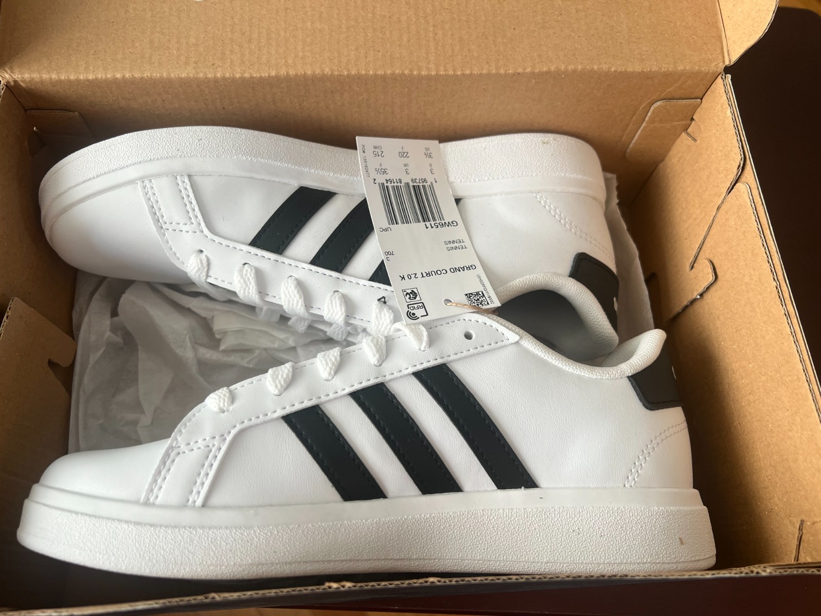 NEW ADIDAS Grand Court 2.0 Lace Up Kids Sneakers White/ Black Size 3.5