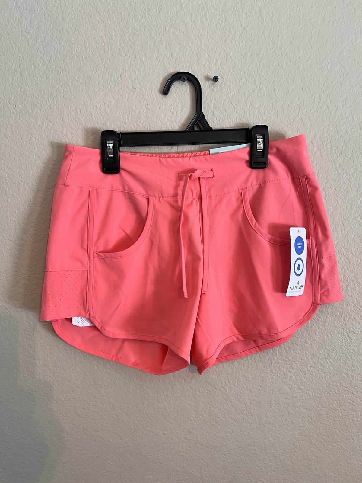 NWT Women’s Magellan Size XS FishGear Caddo Lake Shorts Coral/Salmon Pink