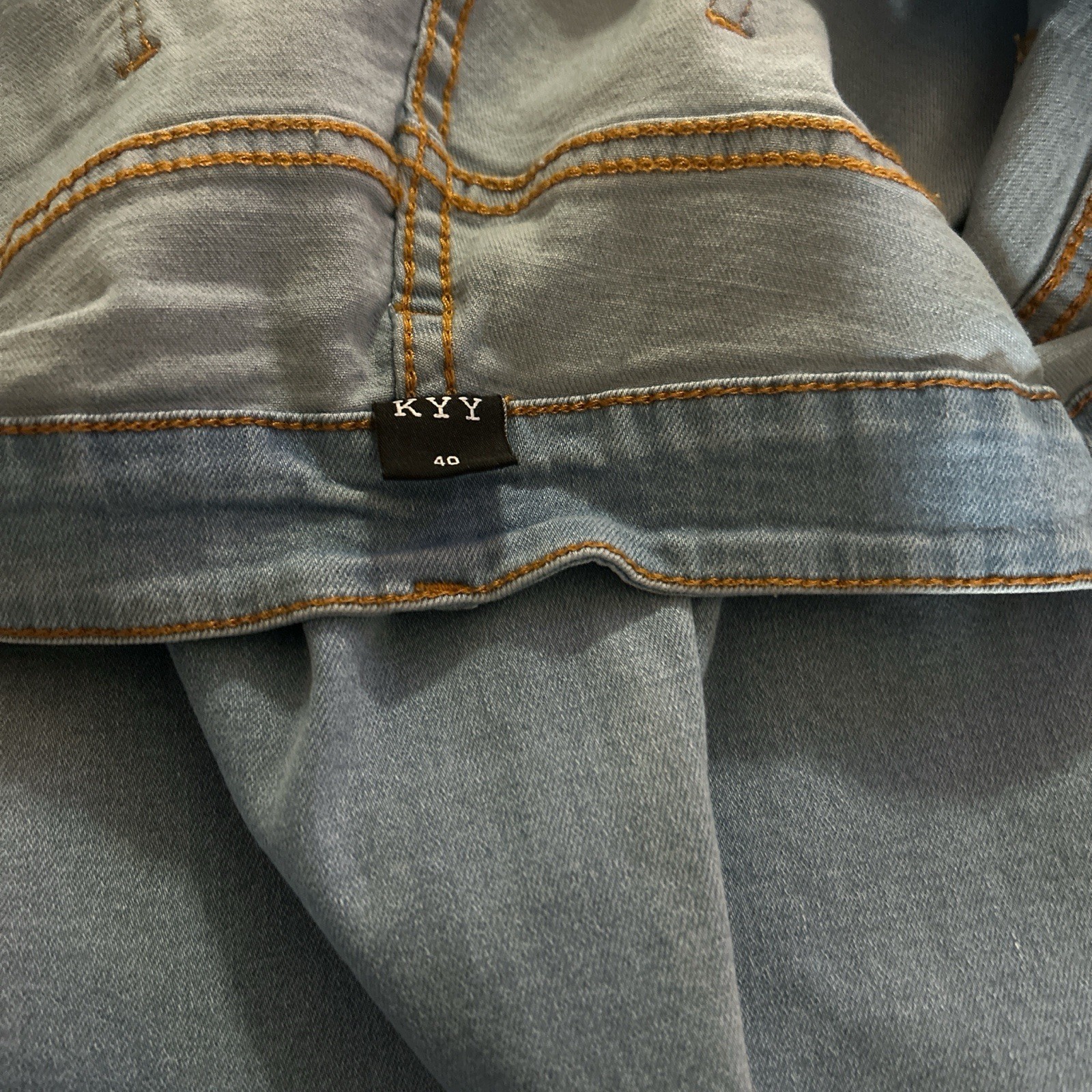 KYY Straight Leg Light Wash Distressed Denim Jeans Blue 5-Pocket Zip Button