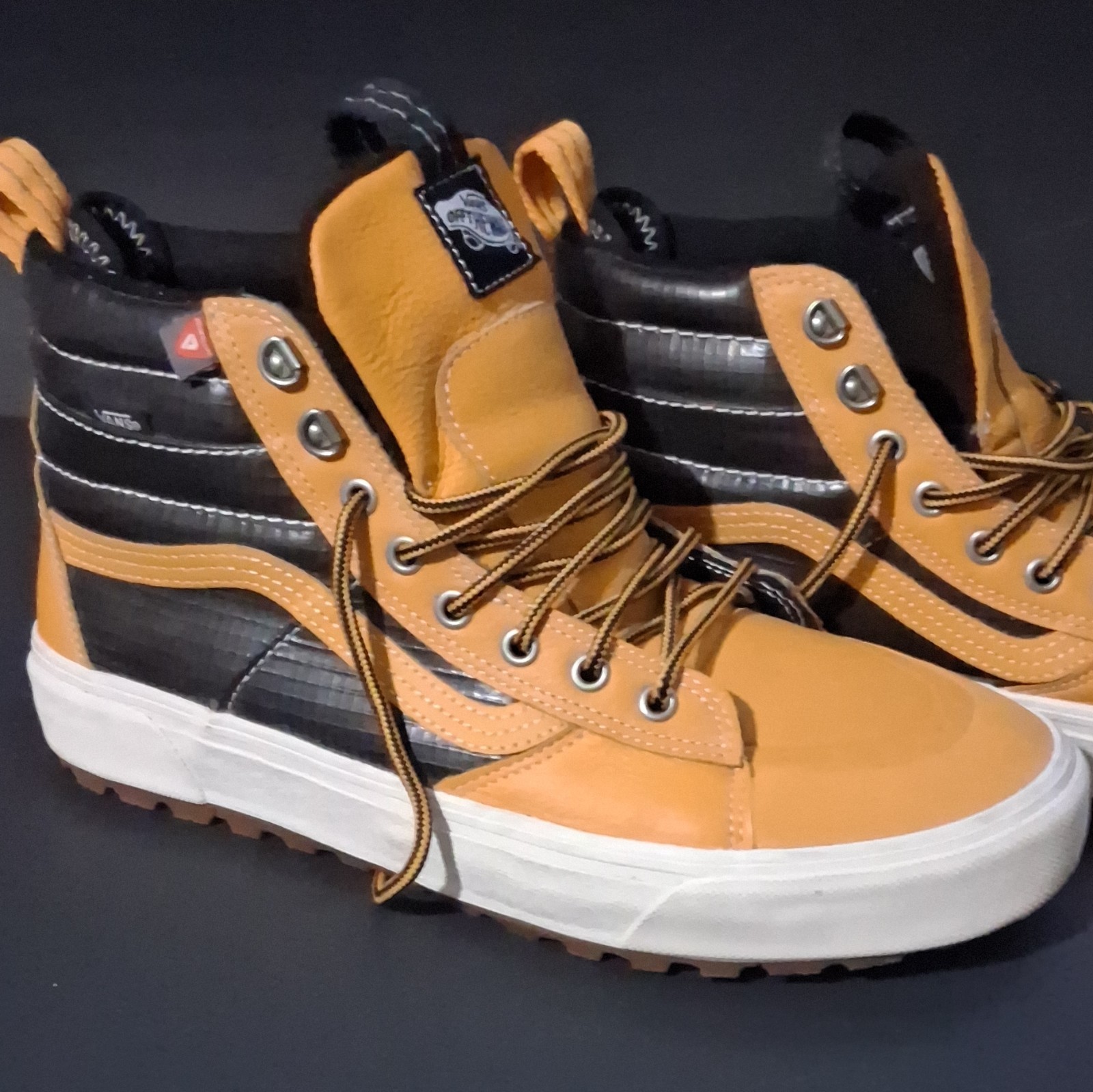 VANS Off The Wall UltraCush High Top Bullhide Leather Sneakers Brown/Black 10.5