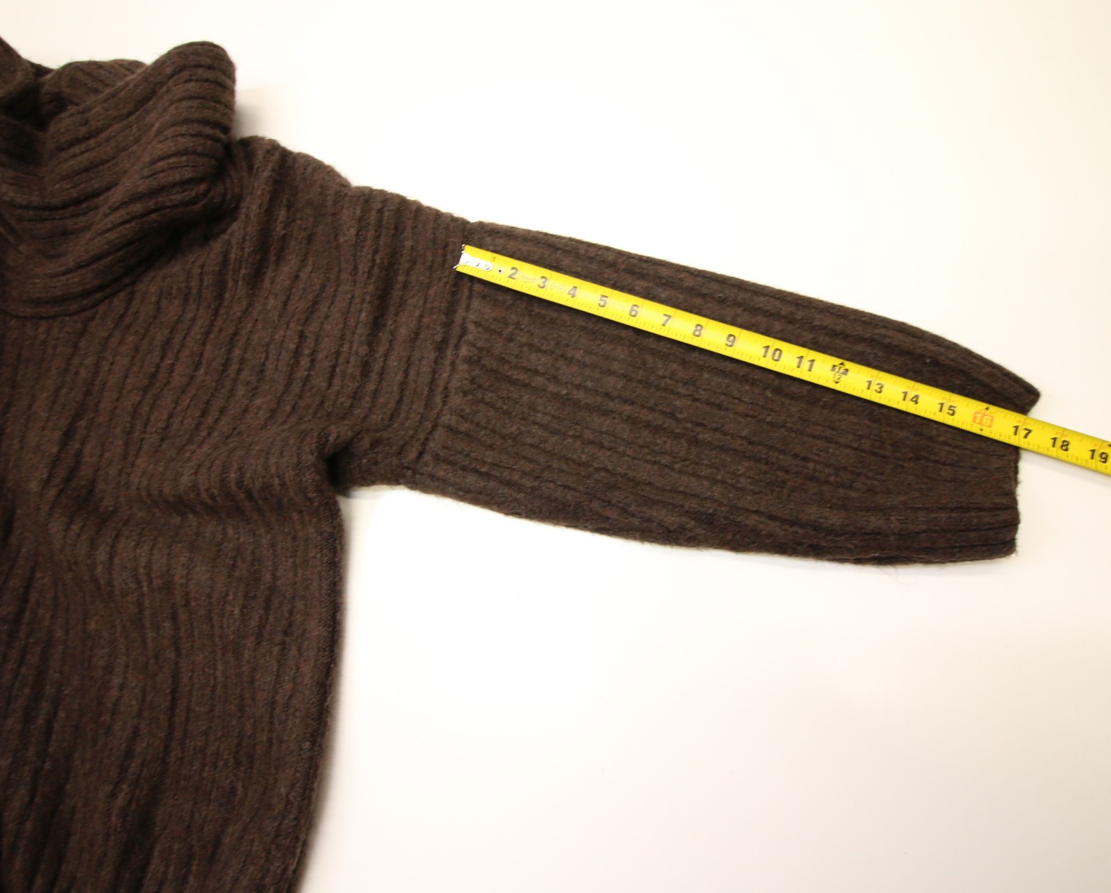 Source Unknown Becca Oversized High Roll Knit Pullover Womens OS Brown $240