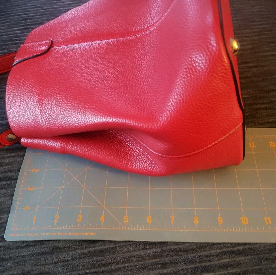 Joy SUSAN 100% Vegan Leather Hobo / Satchel Womens Purse NWOT Red