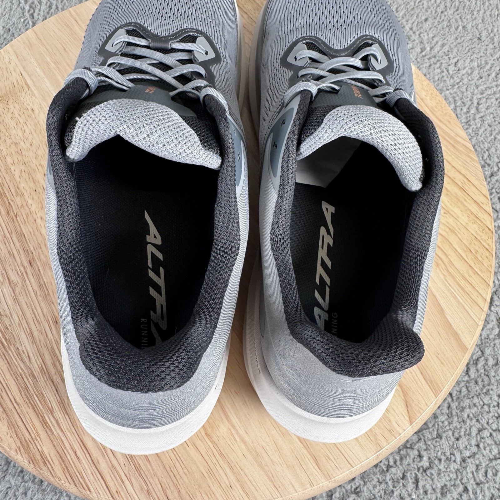 Altra Torin 8 Mens Size 10.5 Dark Shadow Grey Road Running Shoes AL0A85QE222