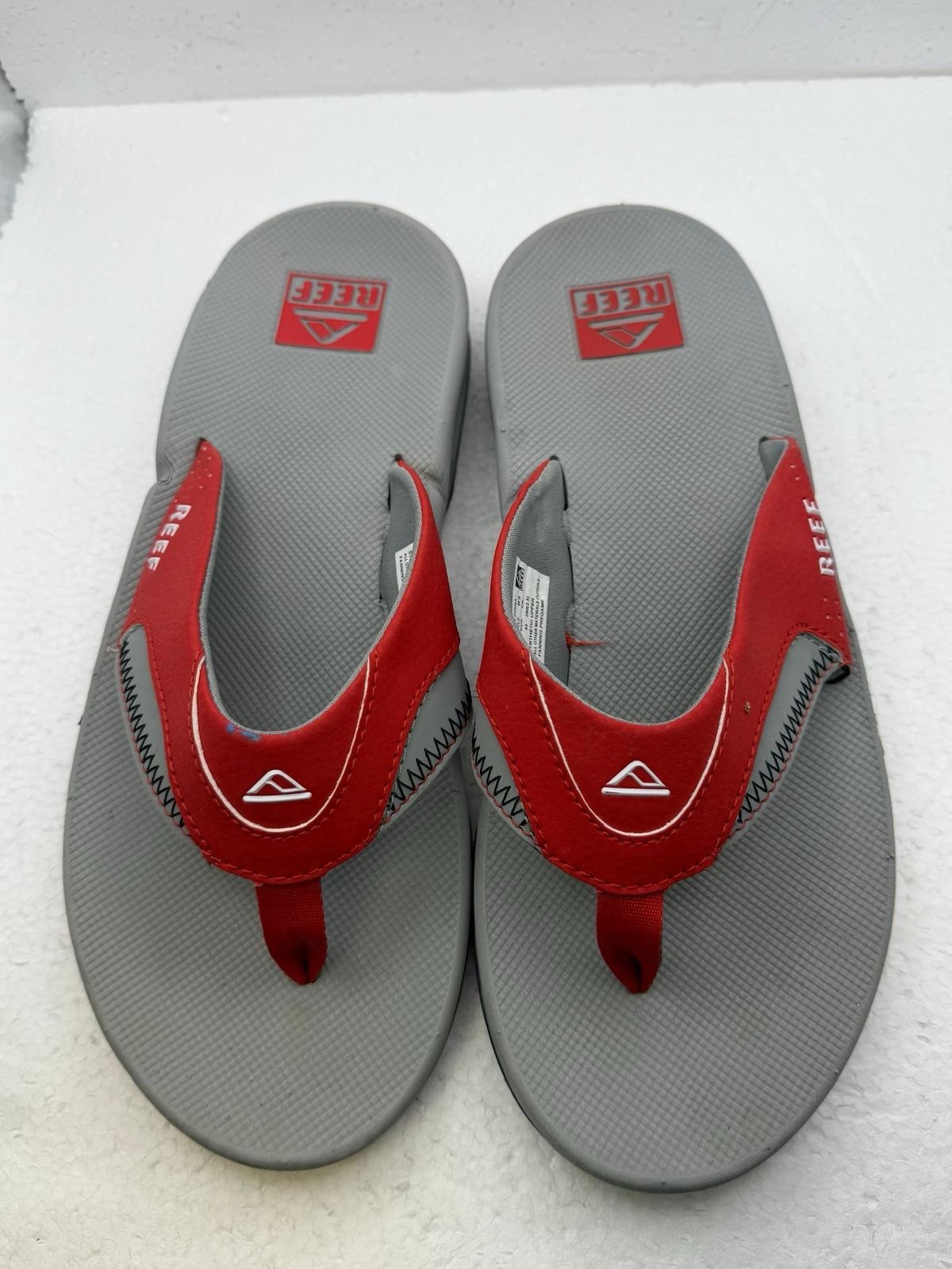 Reef Fanning Tailgate Gray Red Bottle Opener Sandals Men’s Sz 10