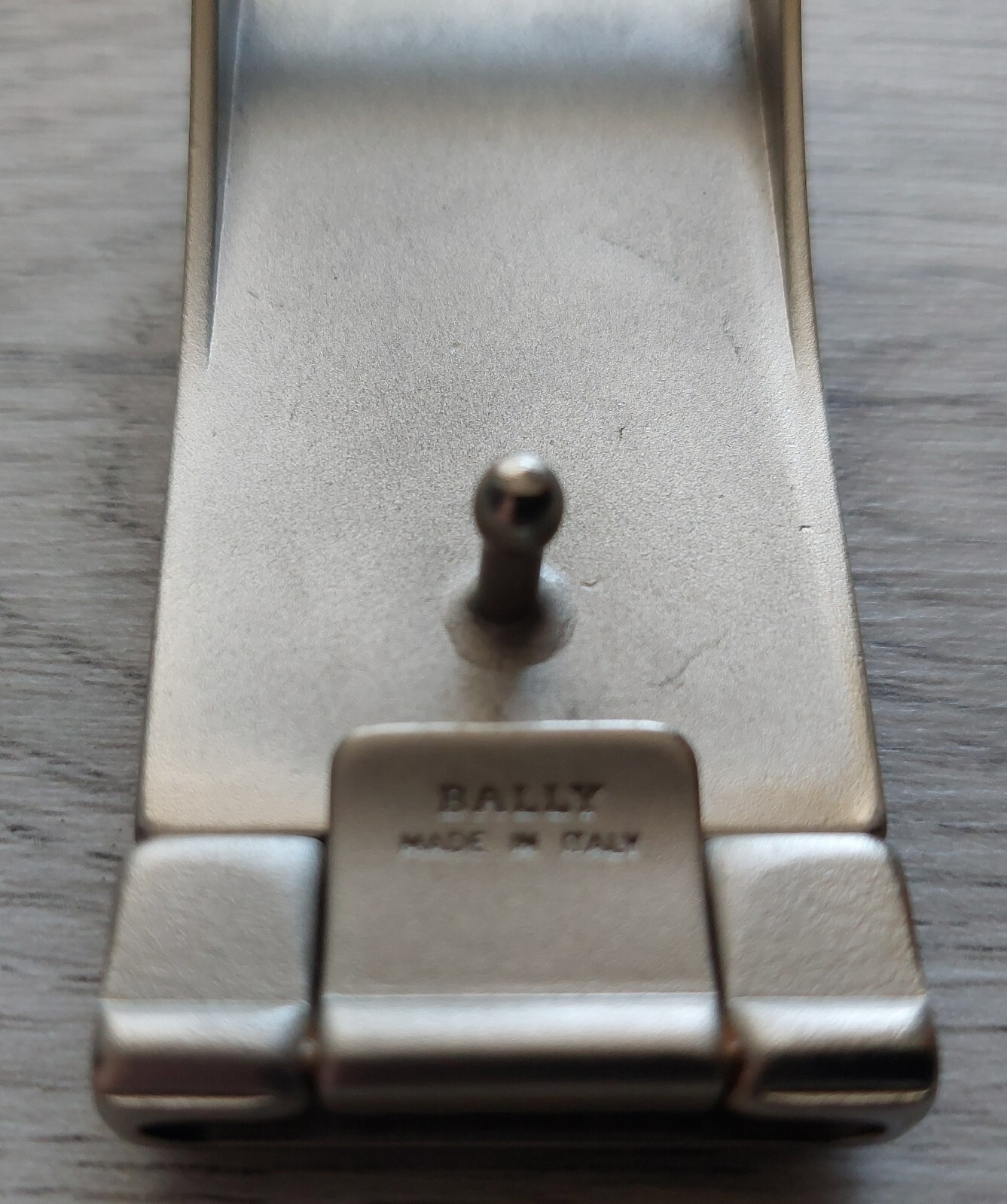 VTG Belt buckle BALLY, size 6.7 x 3.3 cm/ 2.6 x 1.3 in, small used, Italy