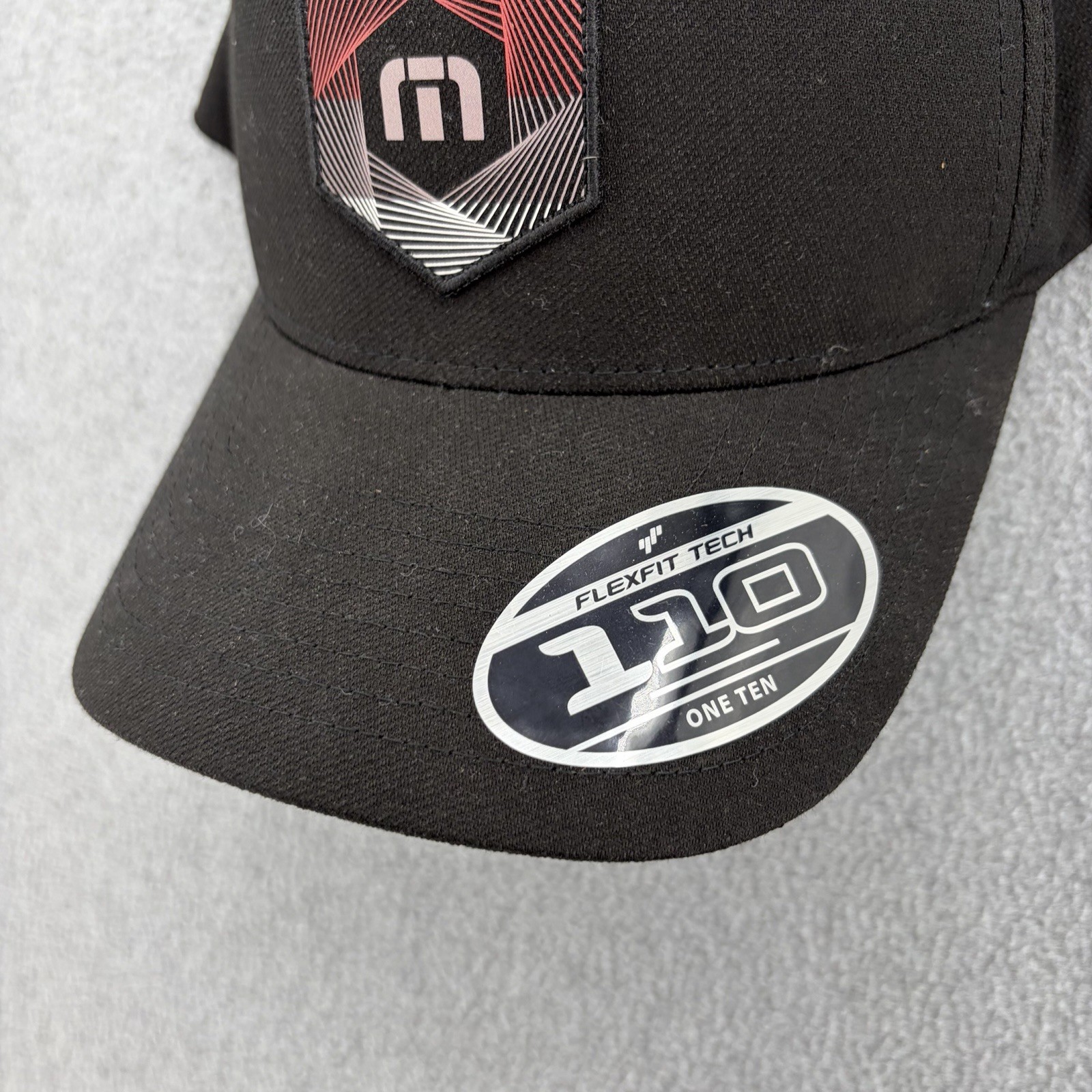 TravisMathew Eternal Optimist 110 Flexfit Tech Cap Hat Black New Without Tags