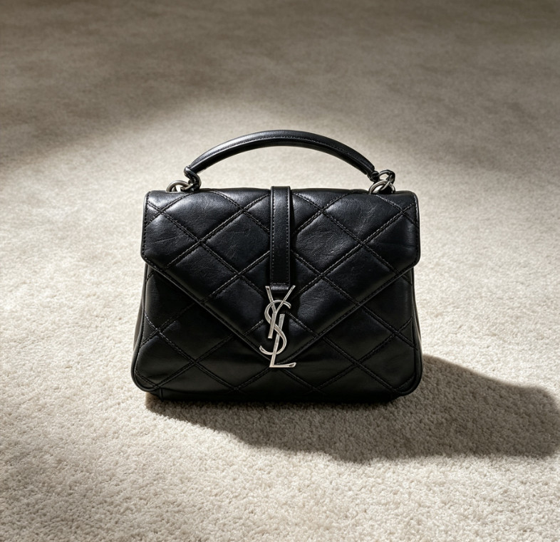Saint Laurent Envelope Messenger Flap Black Quilted Leather SHW Crossbody Auth