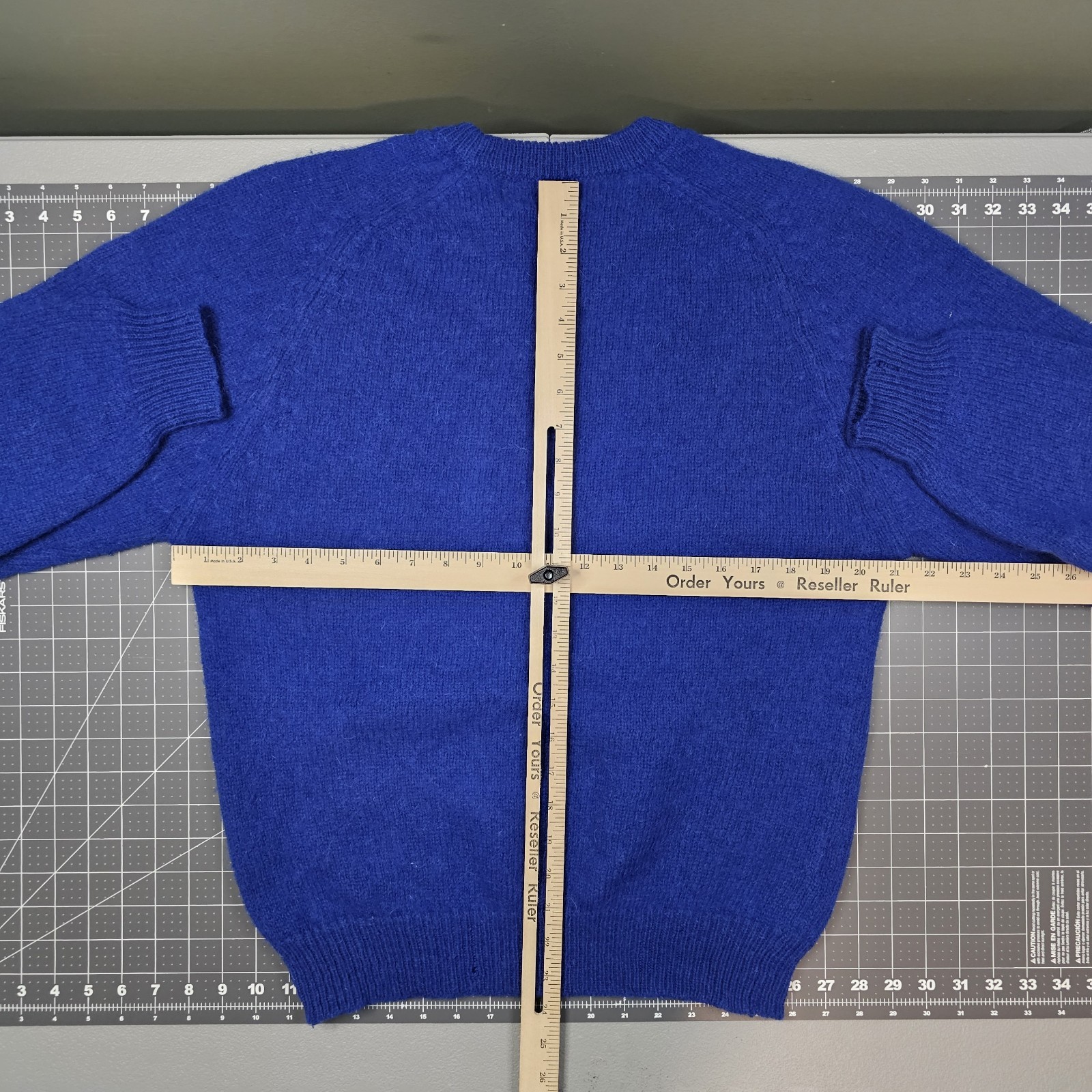 Vintage Eddie Bauer Sweater Large Blue Crew Neck Wool USA Fisherman 70s Preppy