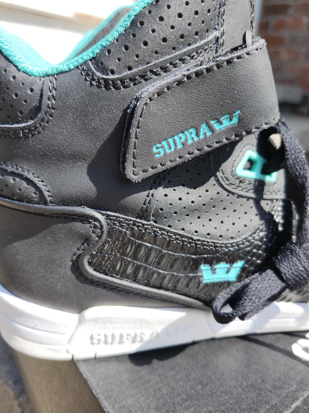RARE SUPRA BLEEKER! SKATEBOARD SHOES! Size 10.5 NIB Black Croc Aqua Teal Hi Top